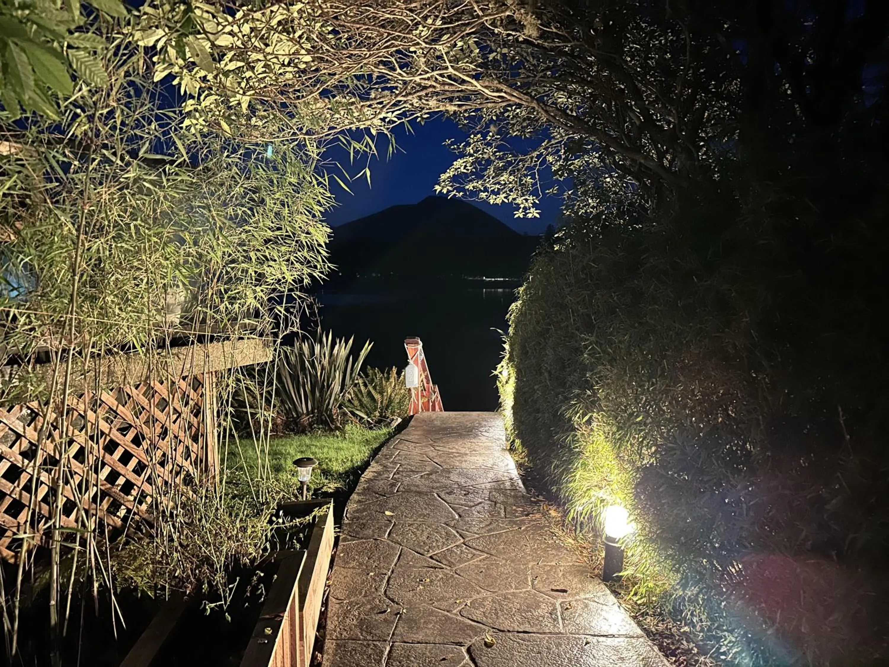 Property building in Waterfront Private Room With Hot Tub & Firepit