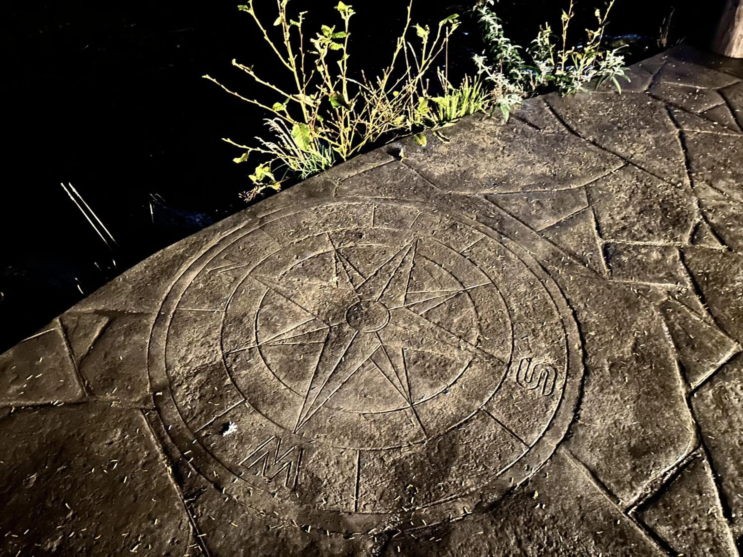 Property building in Waterfront Private Room With Hot Tub & Firepit