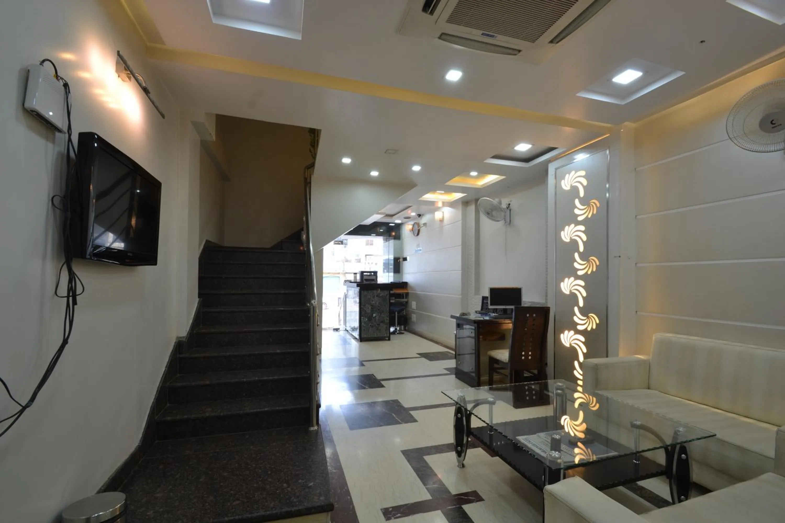 Lobby or reception in Hotel Central Residency