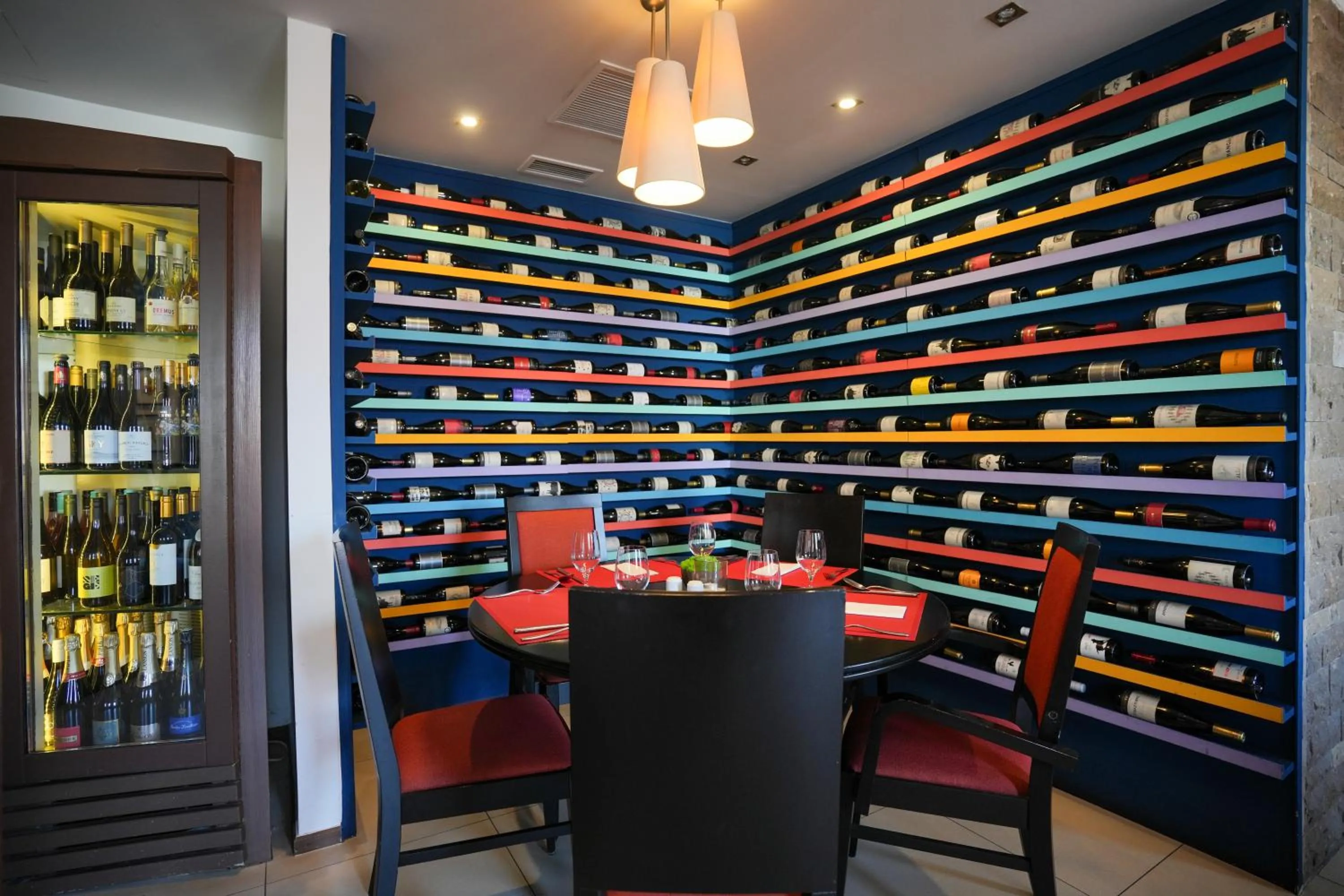 Restaurant/places to eat in Imola Udvarház Dessert Hotel