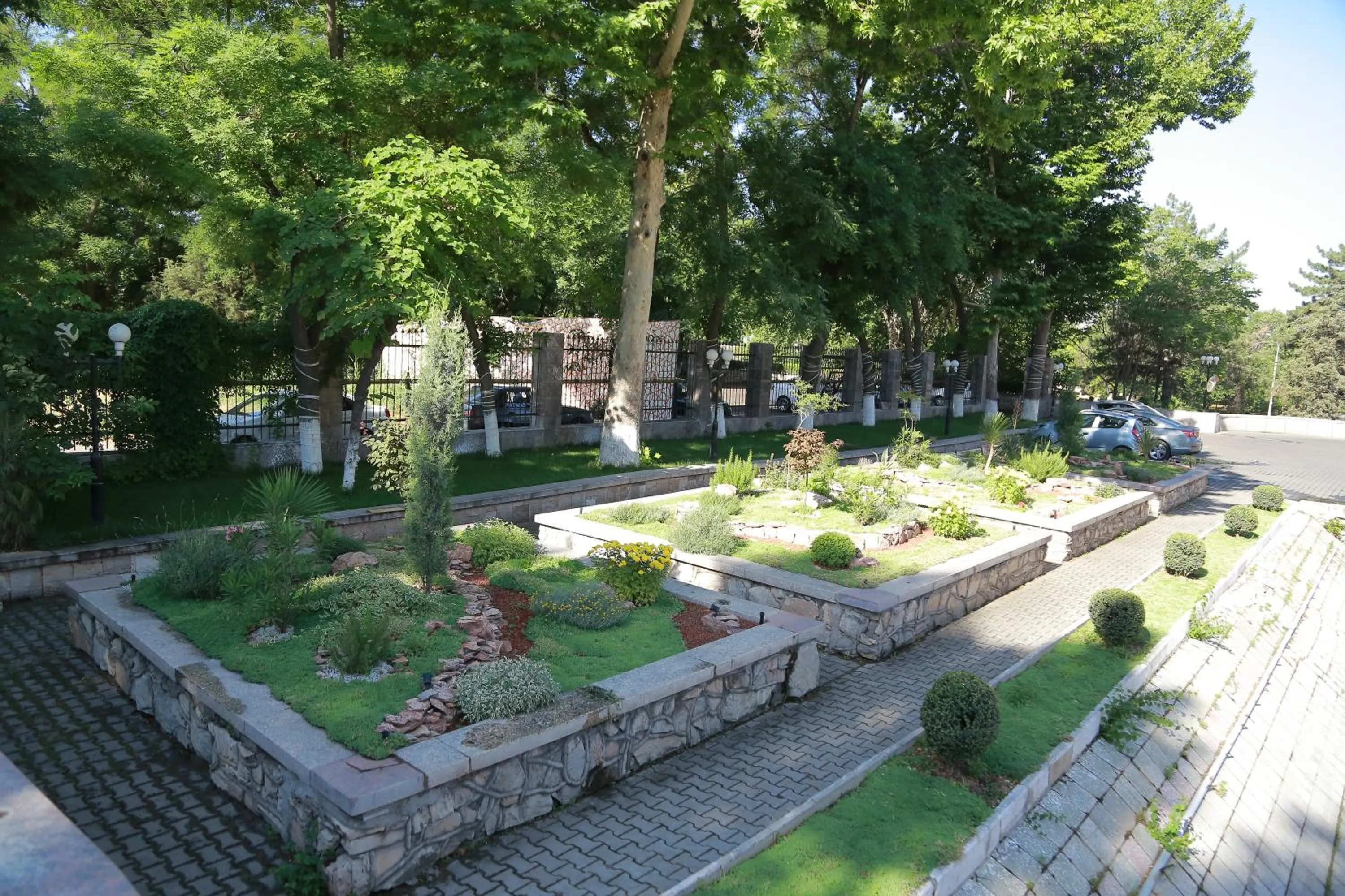 Neighbourhood in Shodlik Palace