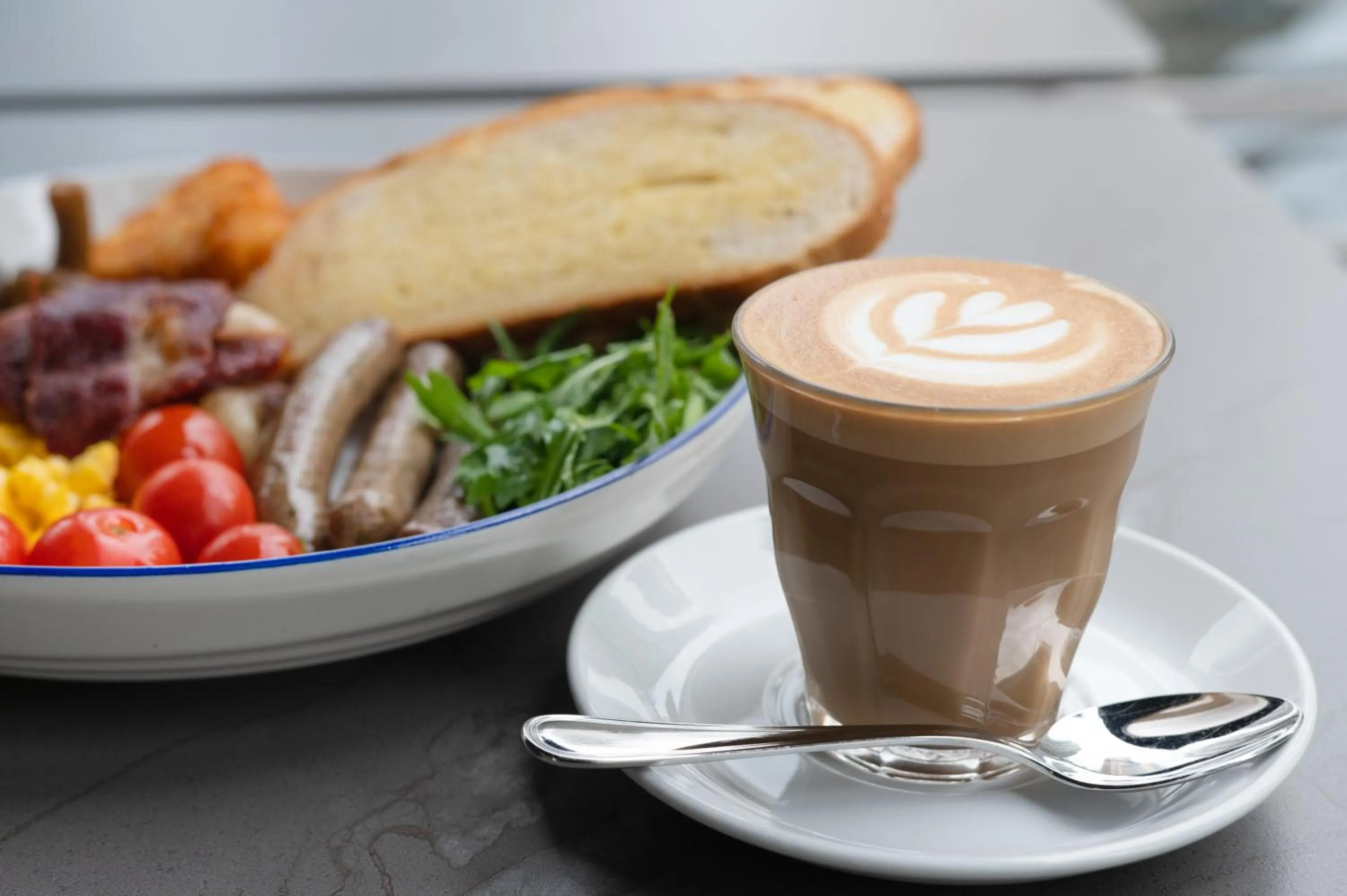 Breakfast in Oaks Liwa Heights Hotel Suites