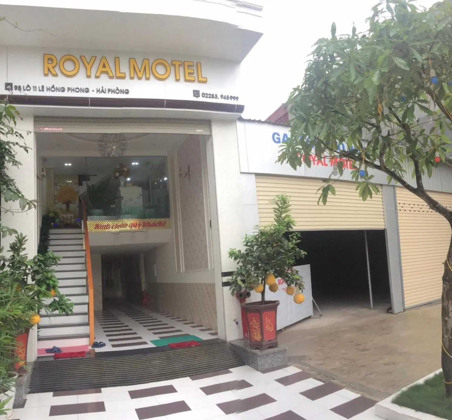 Royal Hotel