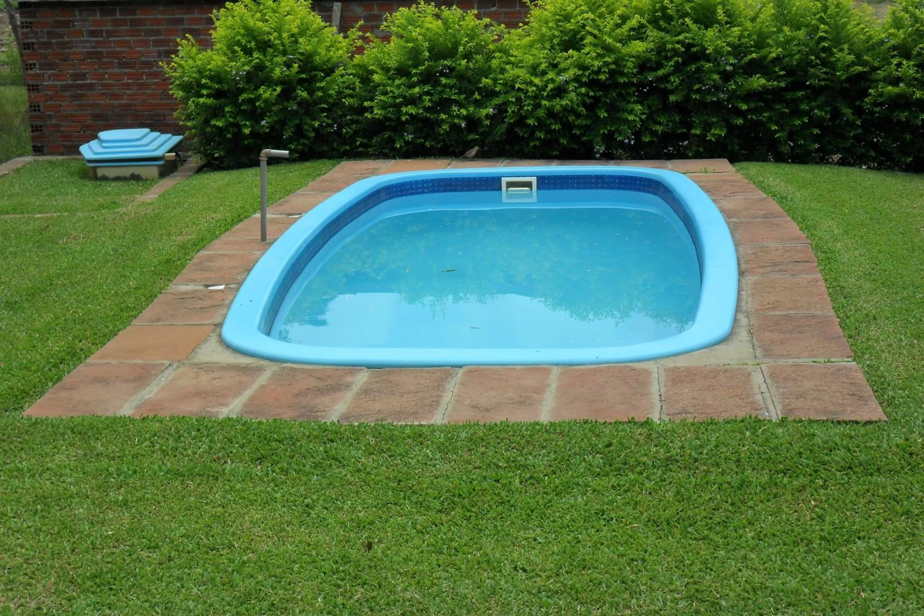 Swimming pool in Pousada dos Plátanos