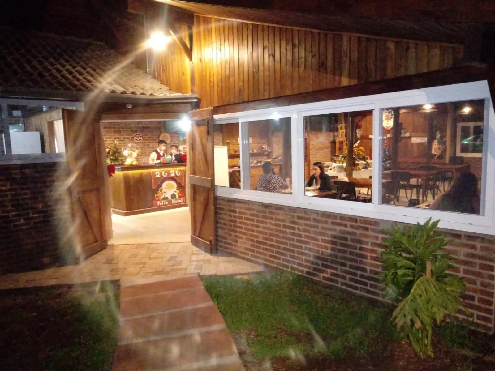 Restaurant/places to eat in Pousada dos Plátanos