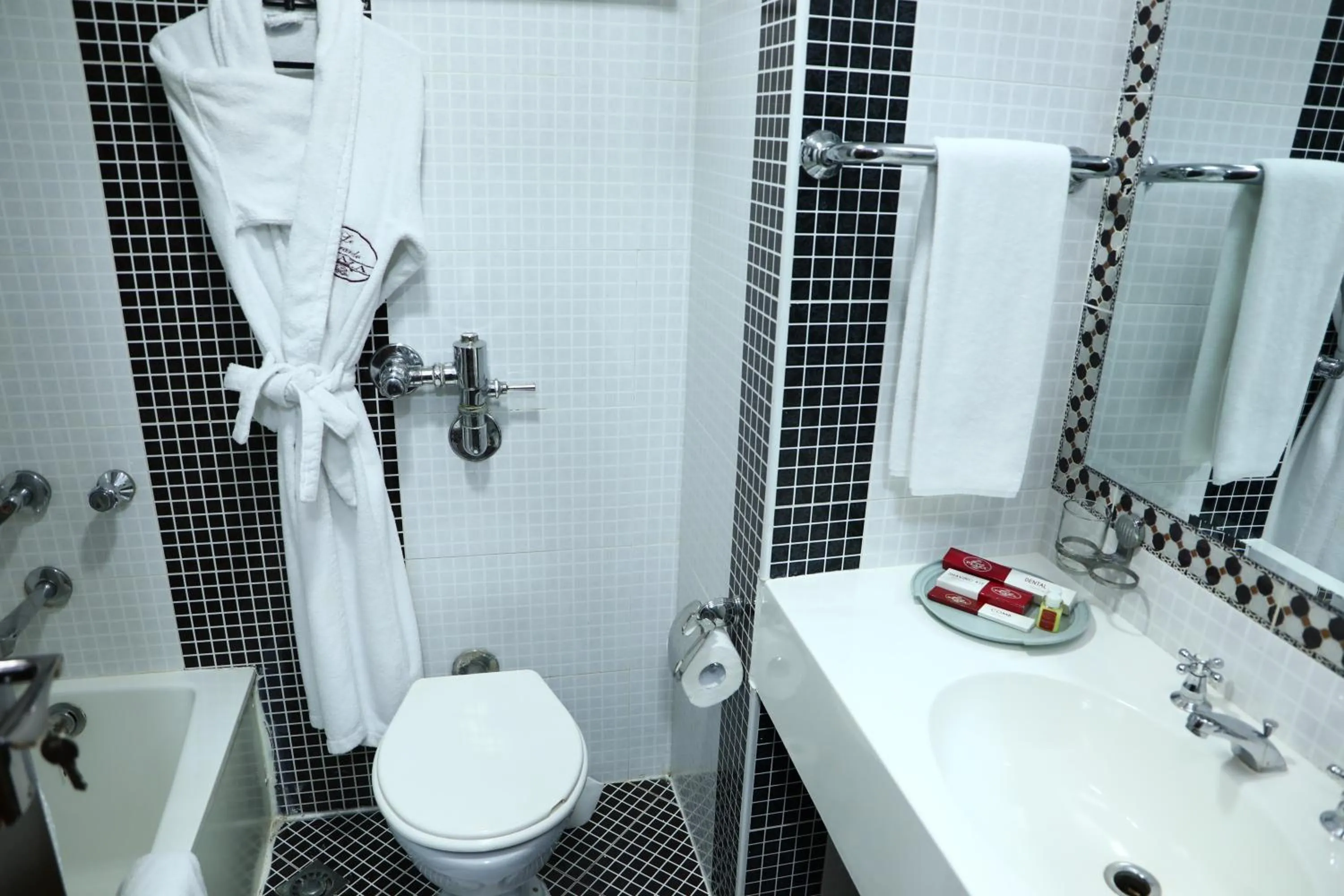 Le Grande Plaza Hotel