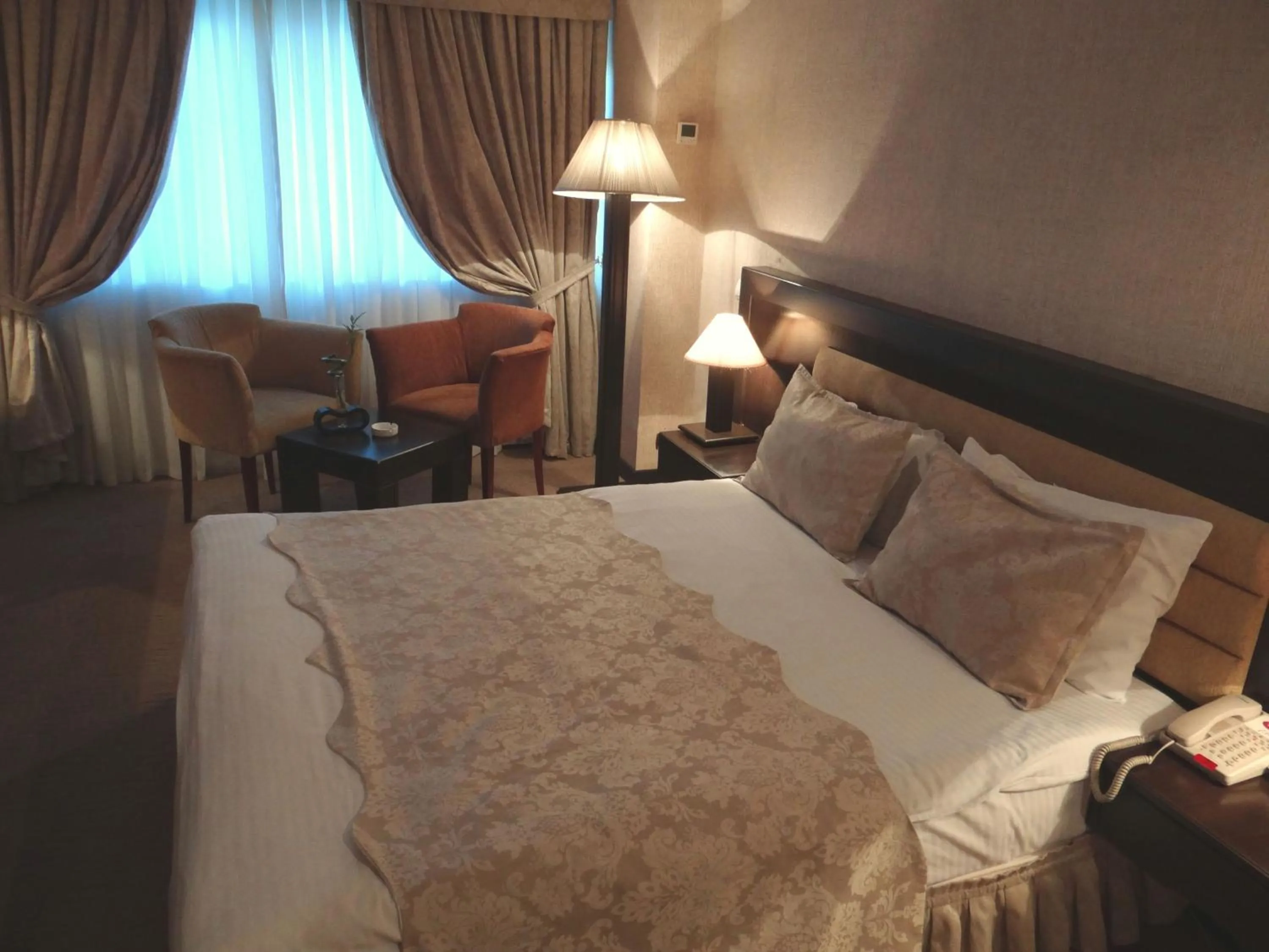Decorative detail, Bed in Le Grande Plaza Hotel