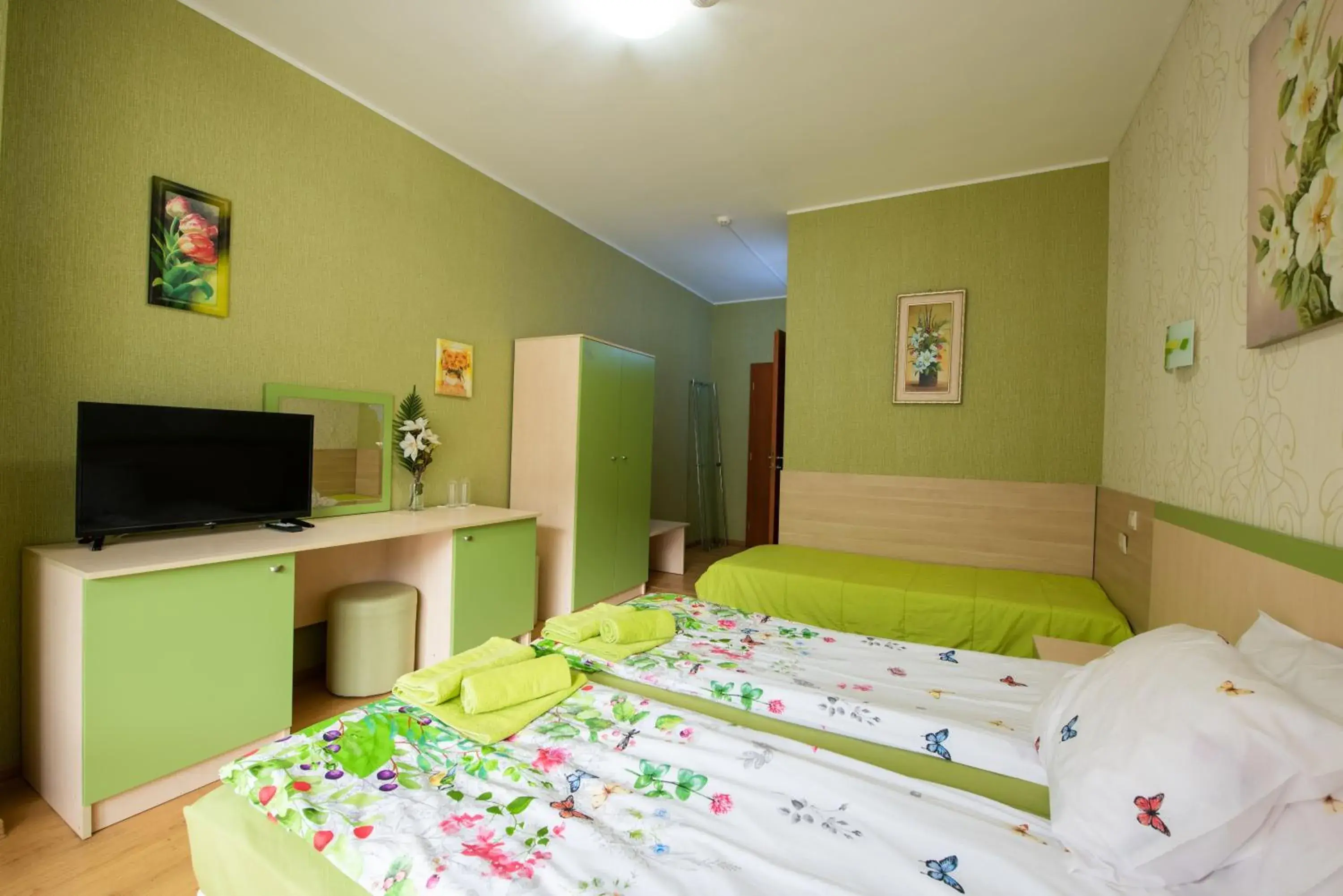 Triple Room with Balcony in Family Hotel Enica Triple Room with Balcony in Family Hotel Enica