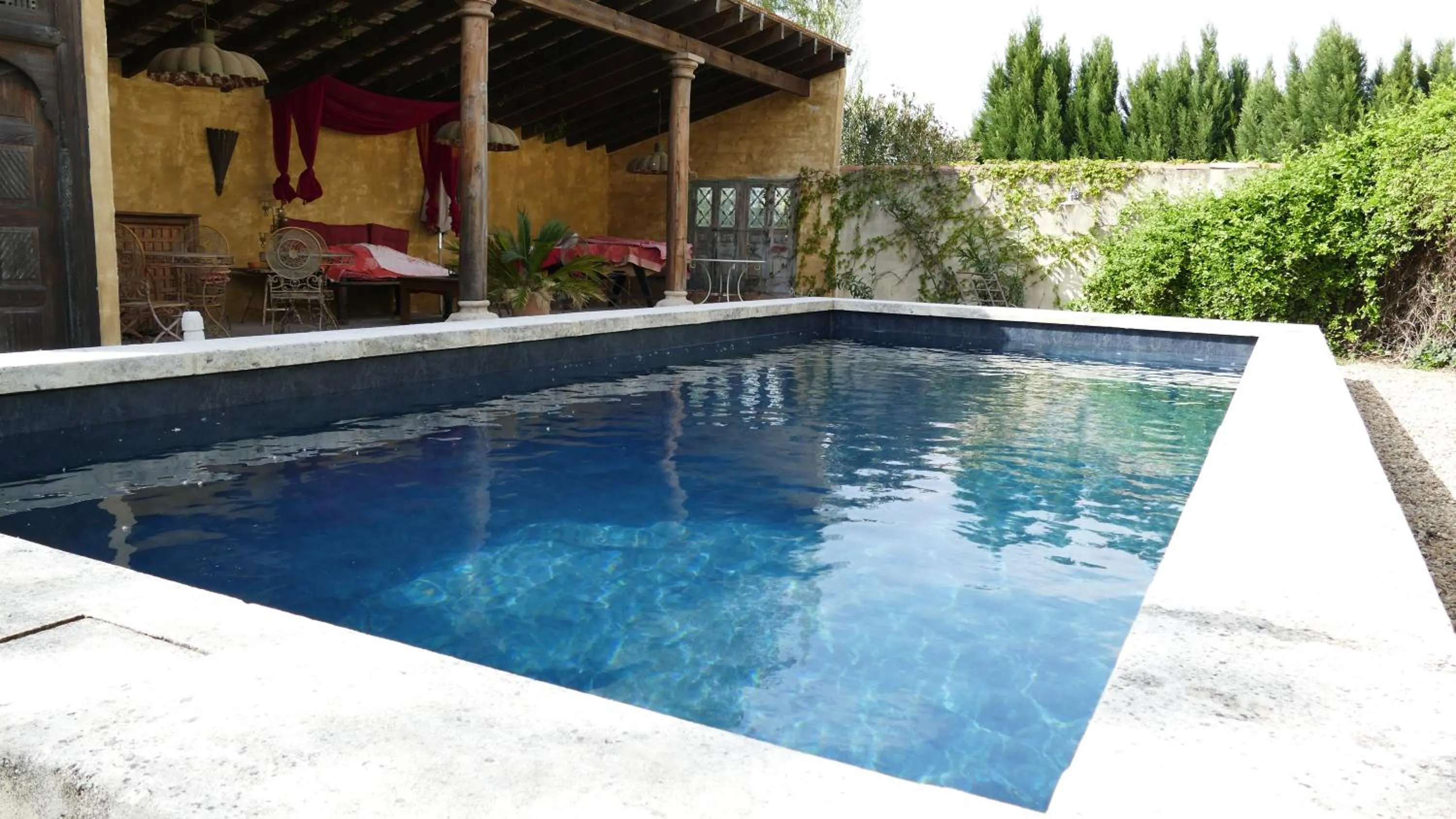 Swimming pool in Mas du Puits d'Amour