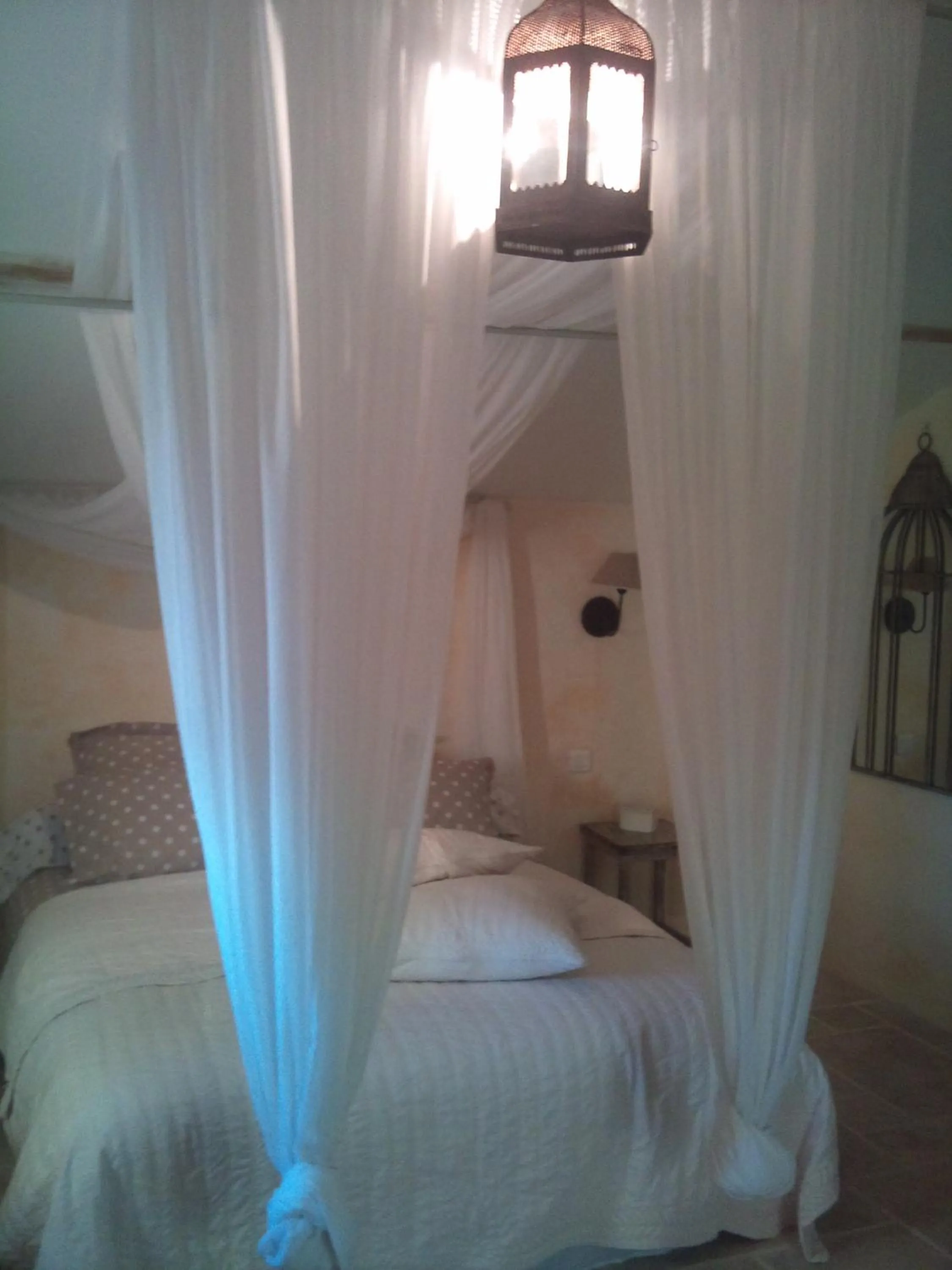 Bed in Mas du Puits d'Amour