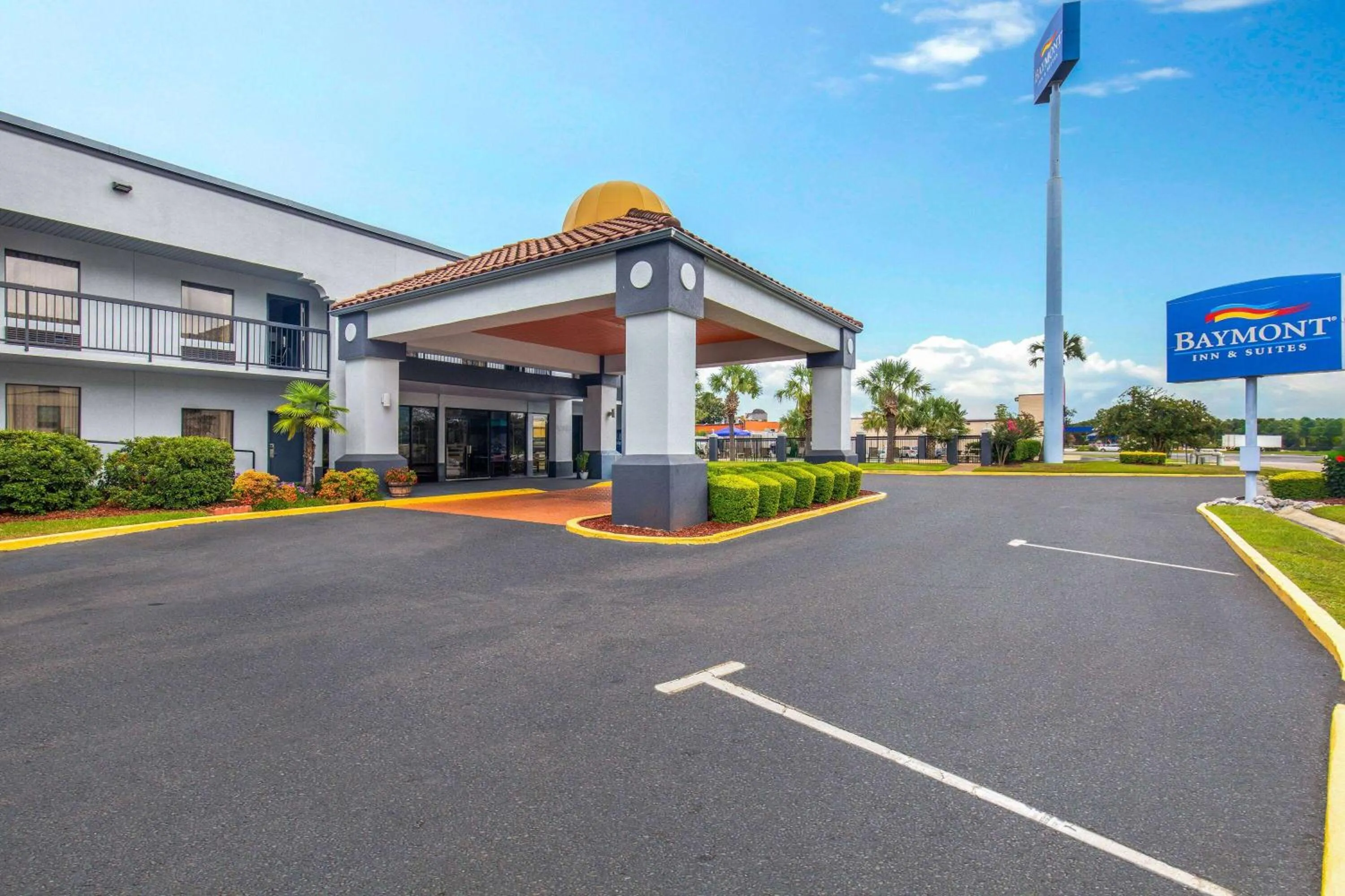 Property building in Baymont by Wyndham Mobile/Tillmans Corner