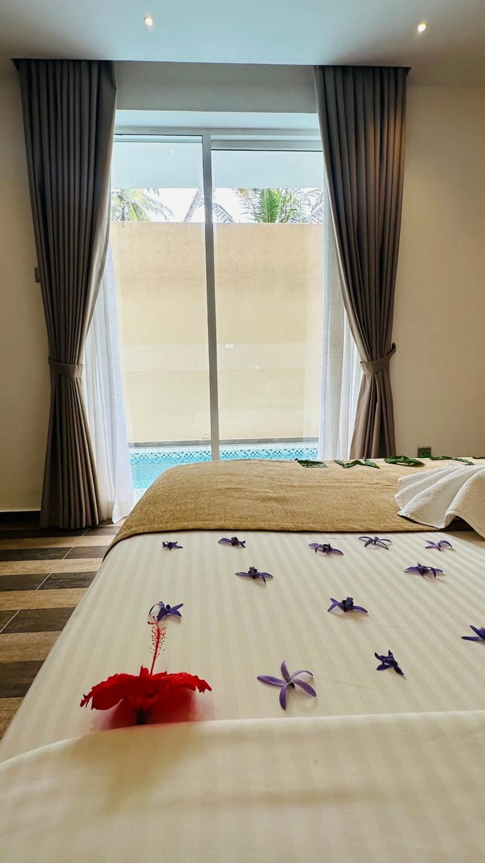 Bed in Kings Landing Unawatuna