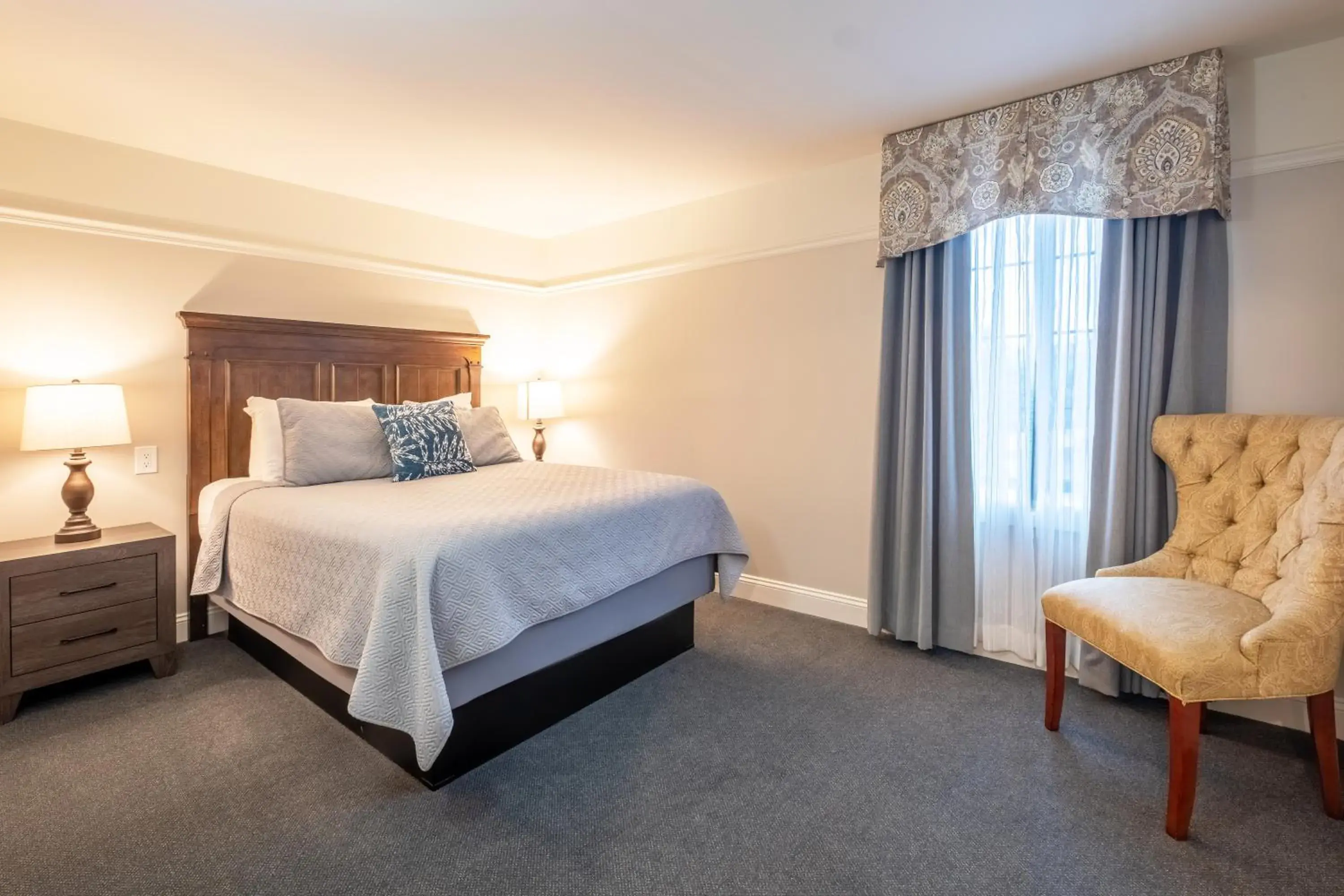 The Stratford Two Bedroom Two Bathroom Suite in Red Coach Inn The Stratford Two Bedroom Two Bathroom Suite in Red Coach Inn