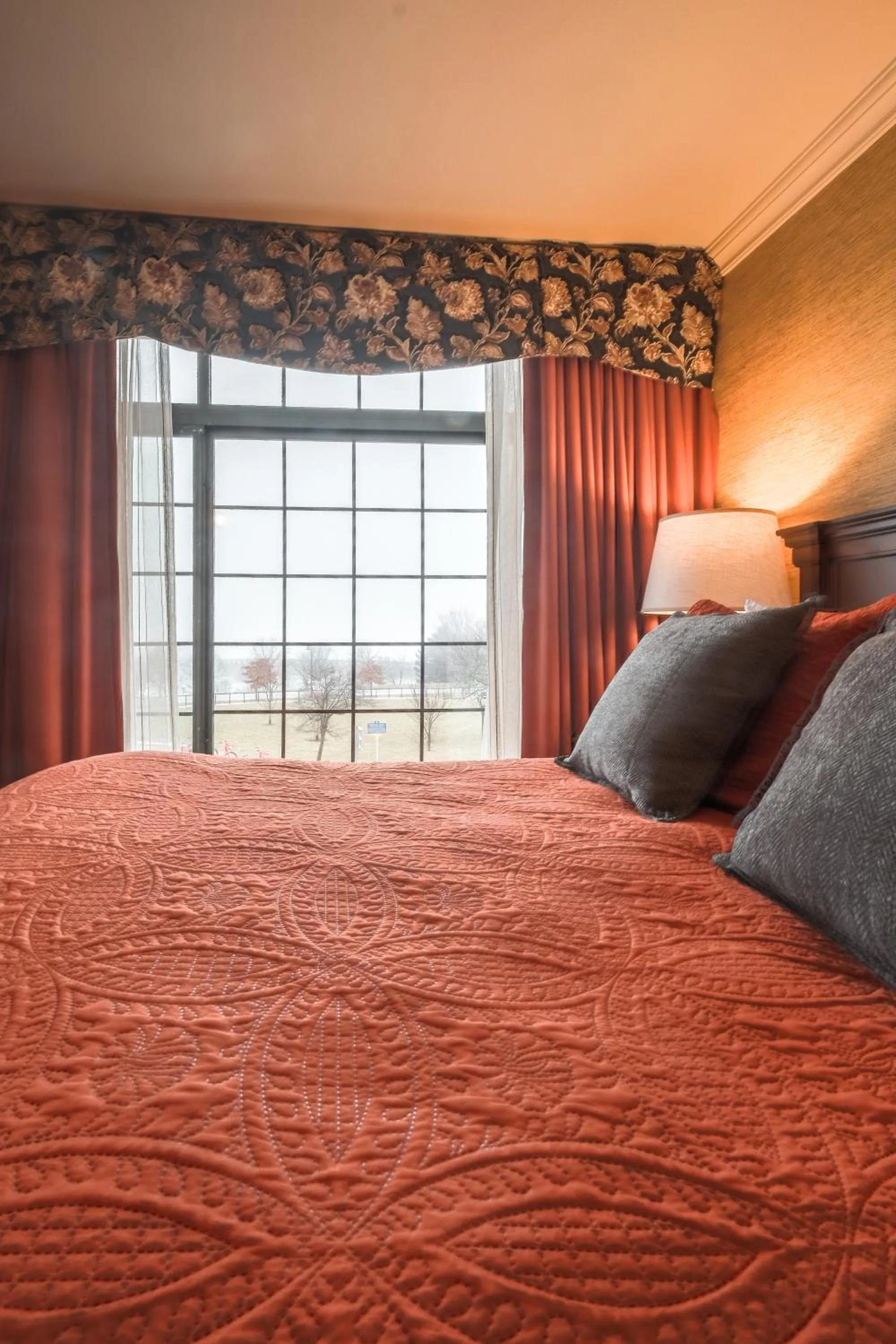 Bed in Red Coach Inn