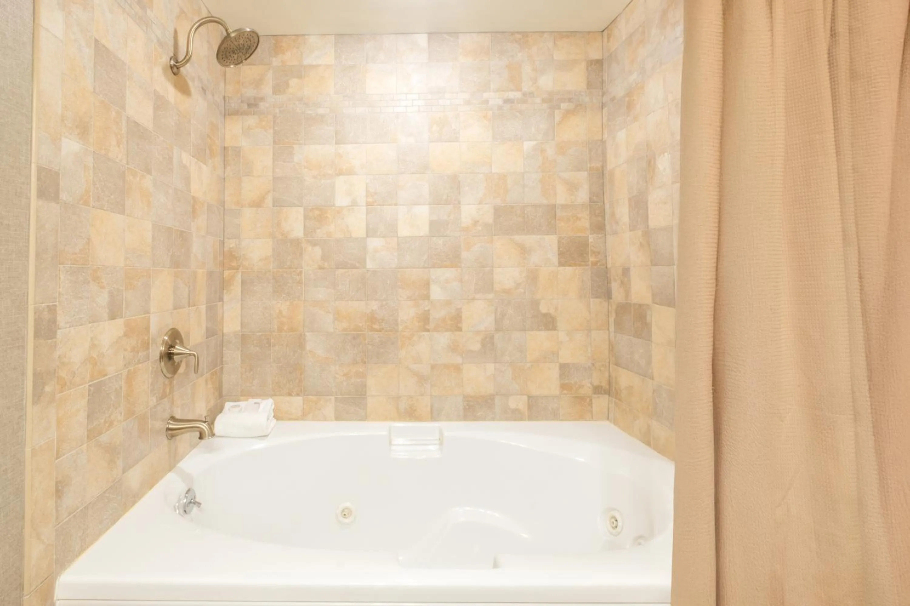 Bathroom in Red Coach Inn