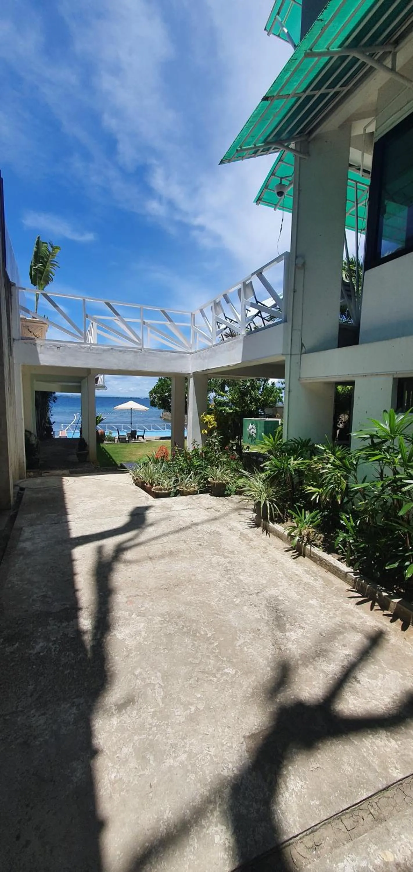 Property building in Lola's Guest House