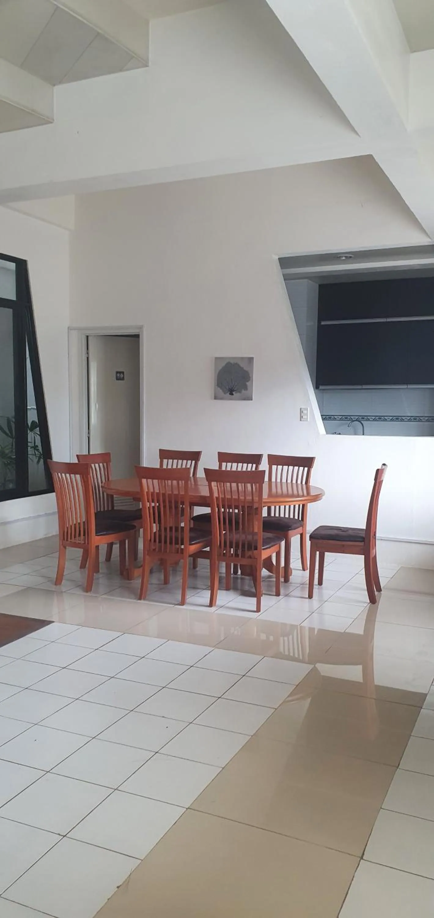 Dining area in Lola's Guest House