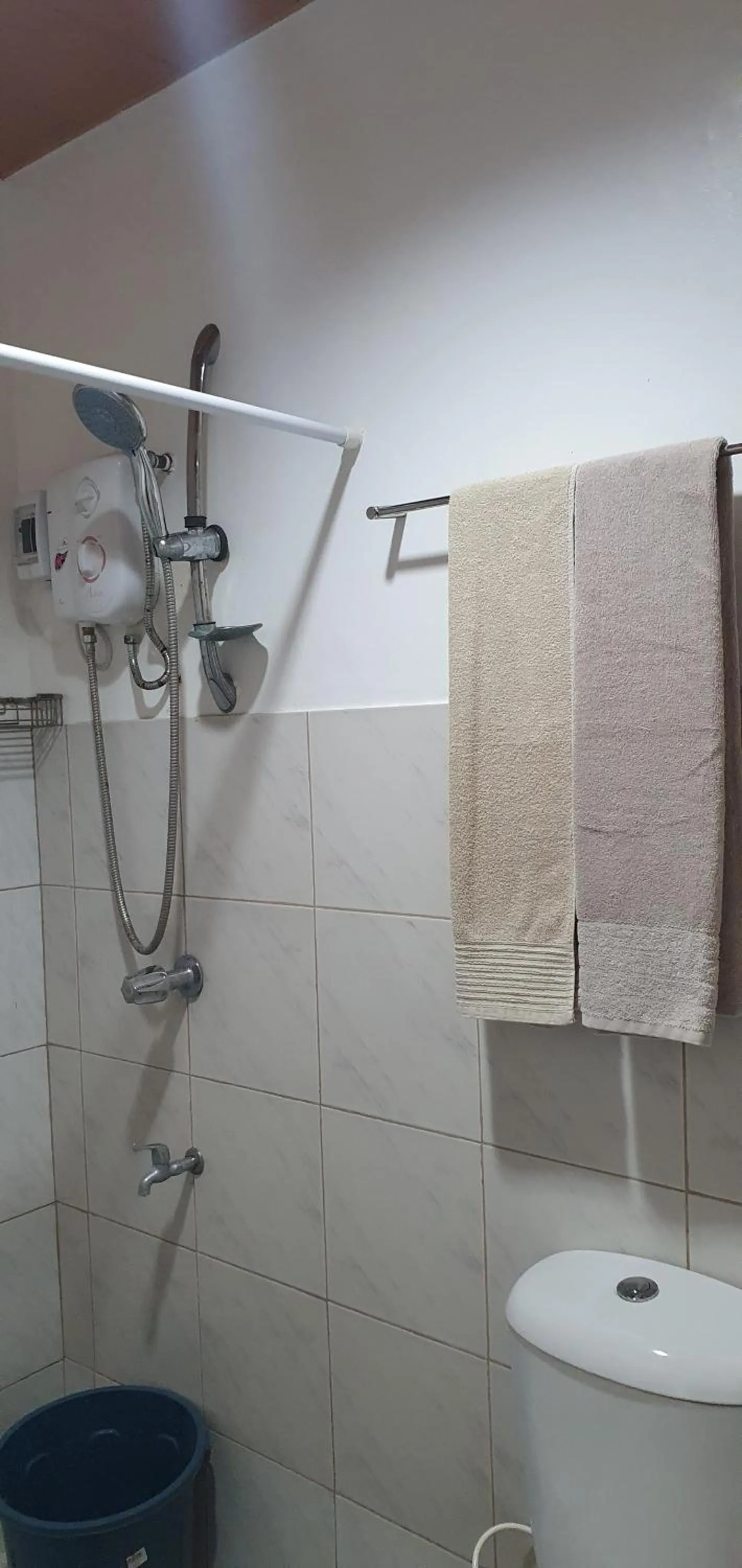 Bathroom in Lola's Guest House