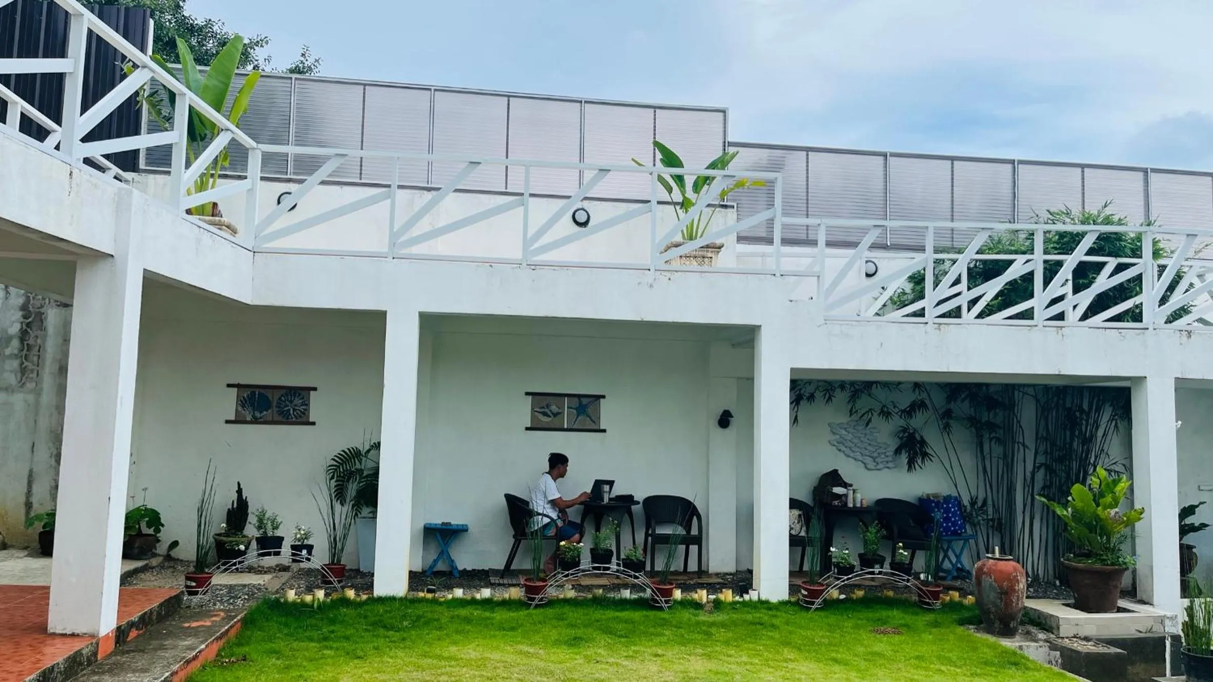 Garden in Lola's Guest House