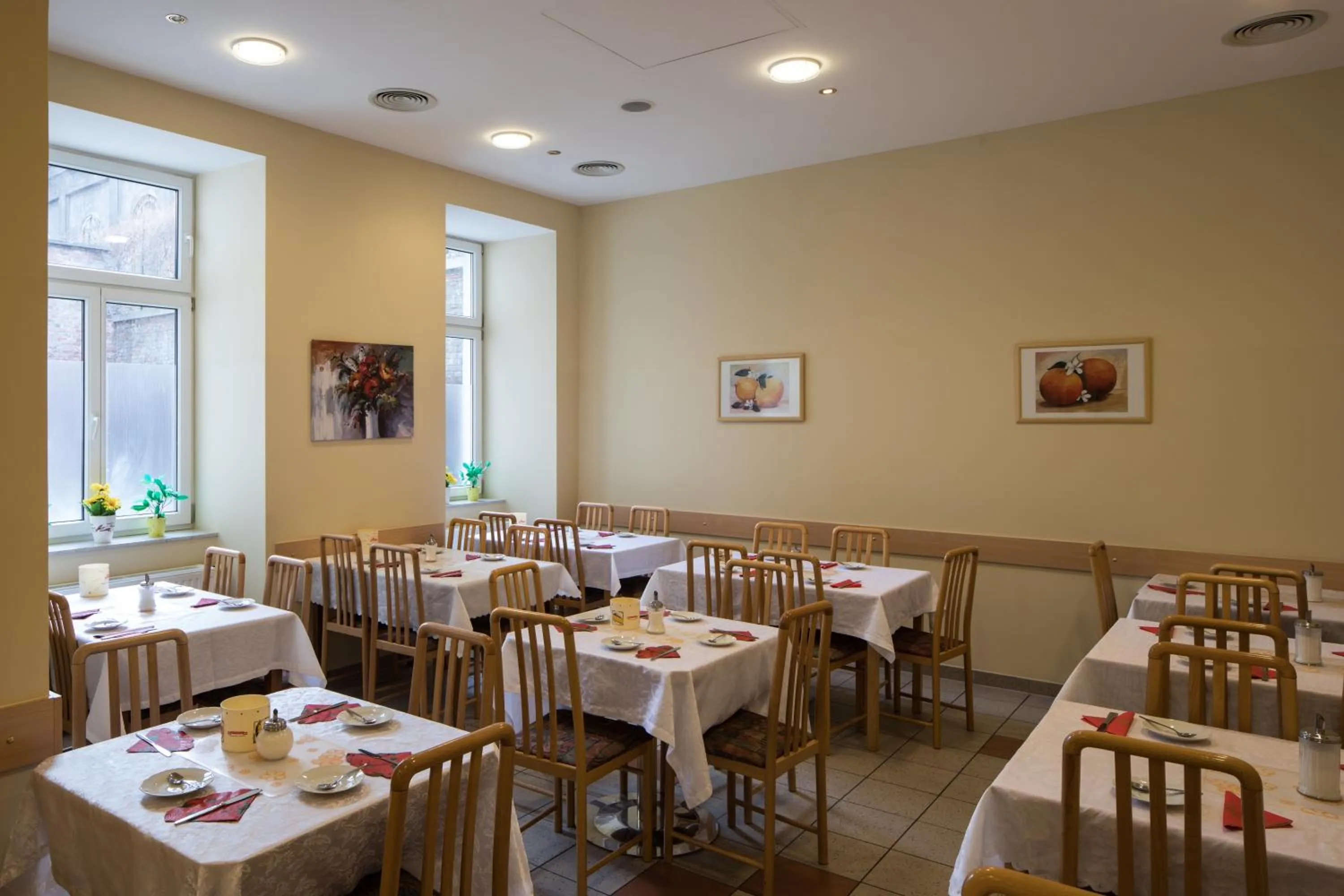 Food and drinks in Hotel Admiral