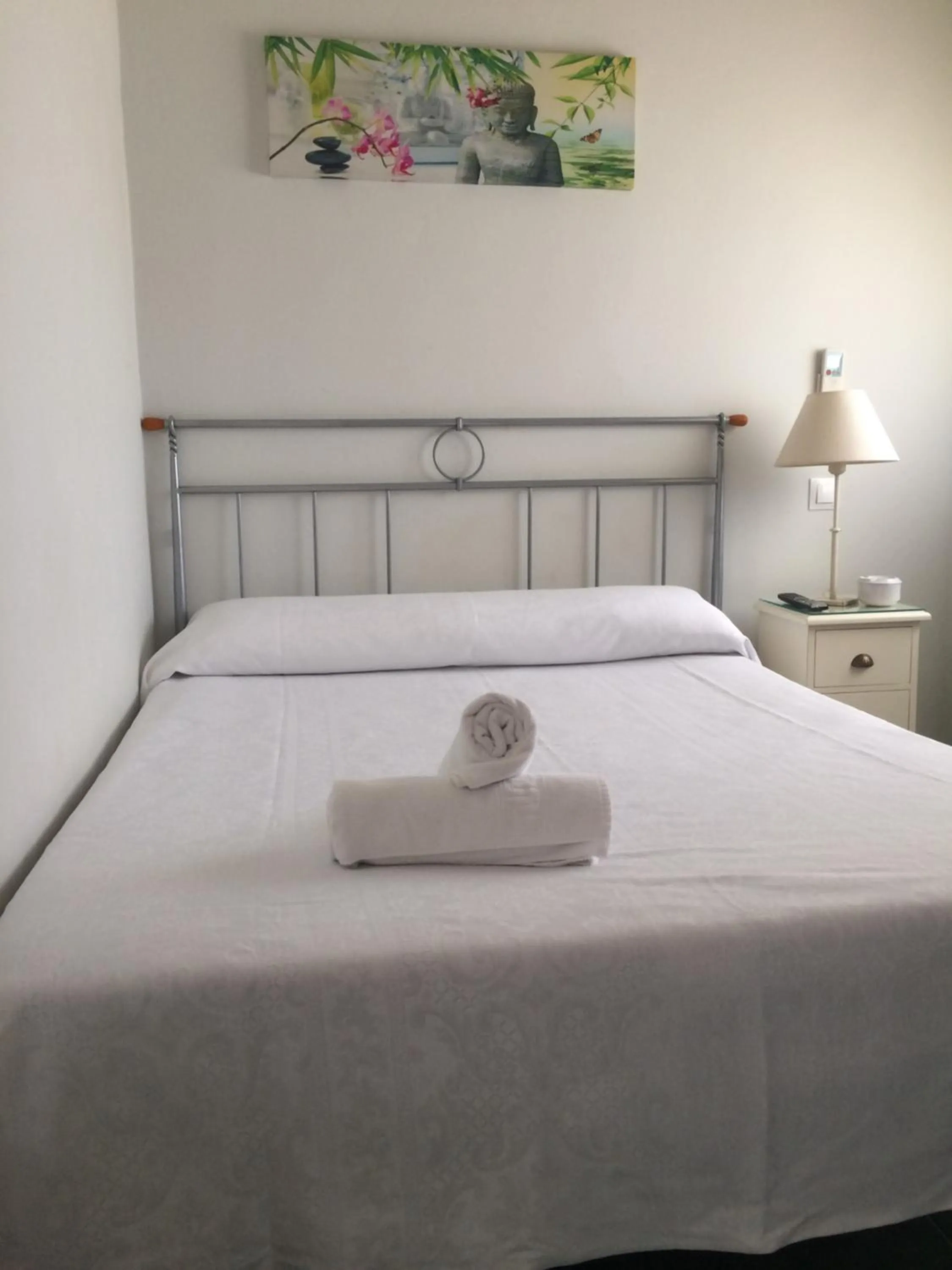 Photo of the whole room, Bed in Hostal Acemar