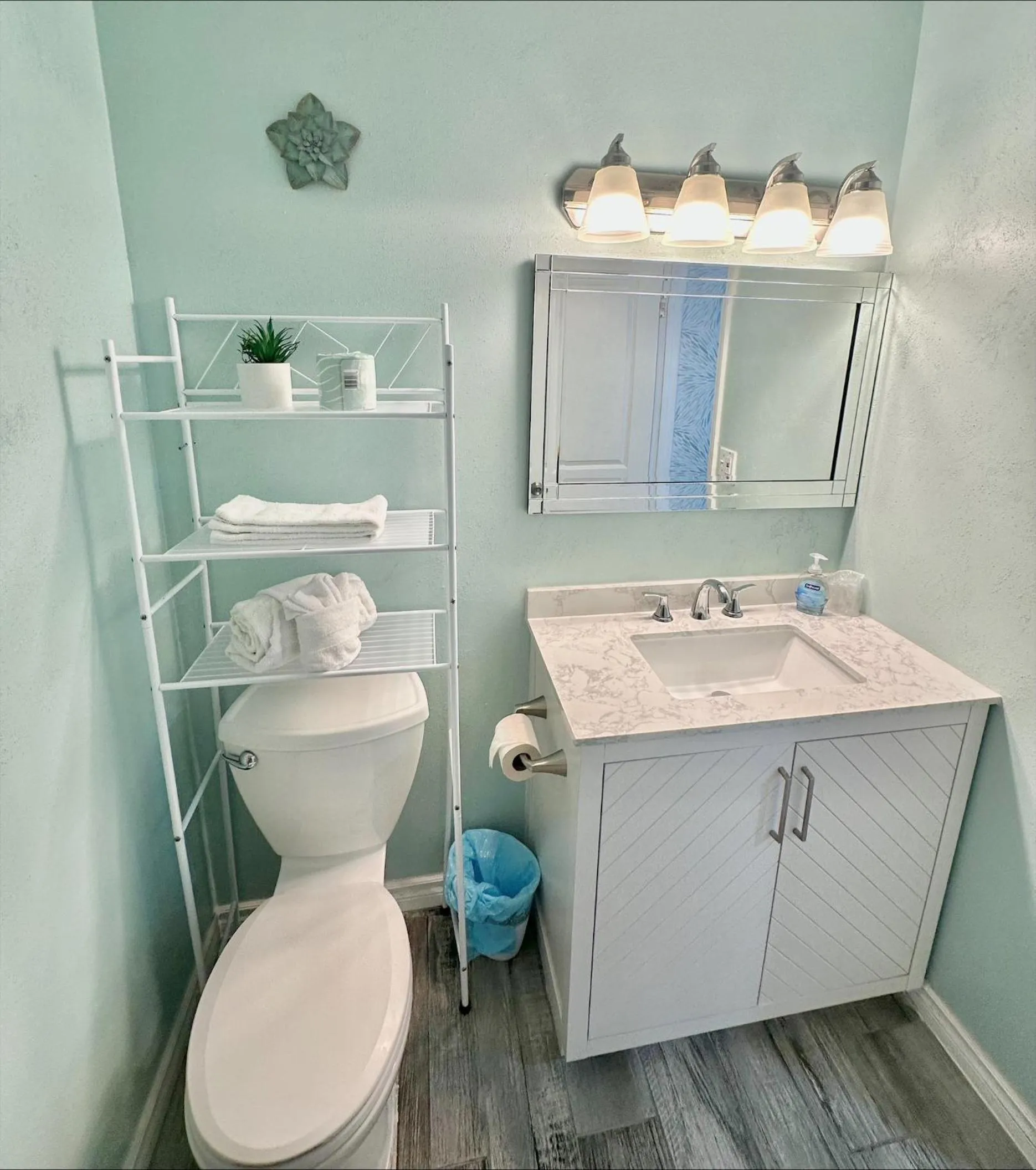 Bathroom in Malibu Resort Motel