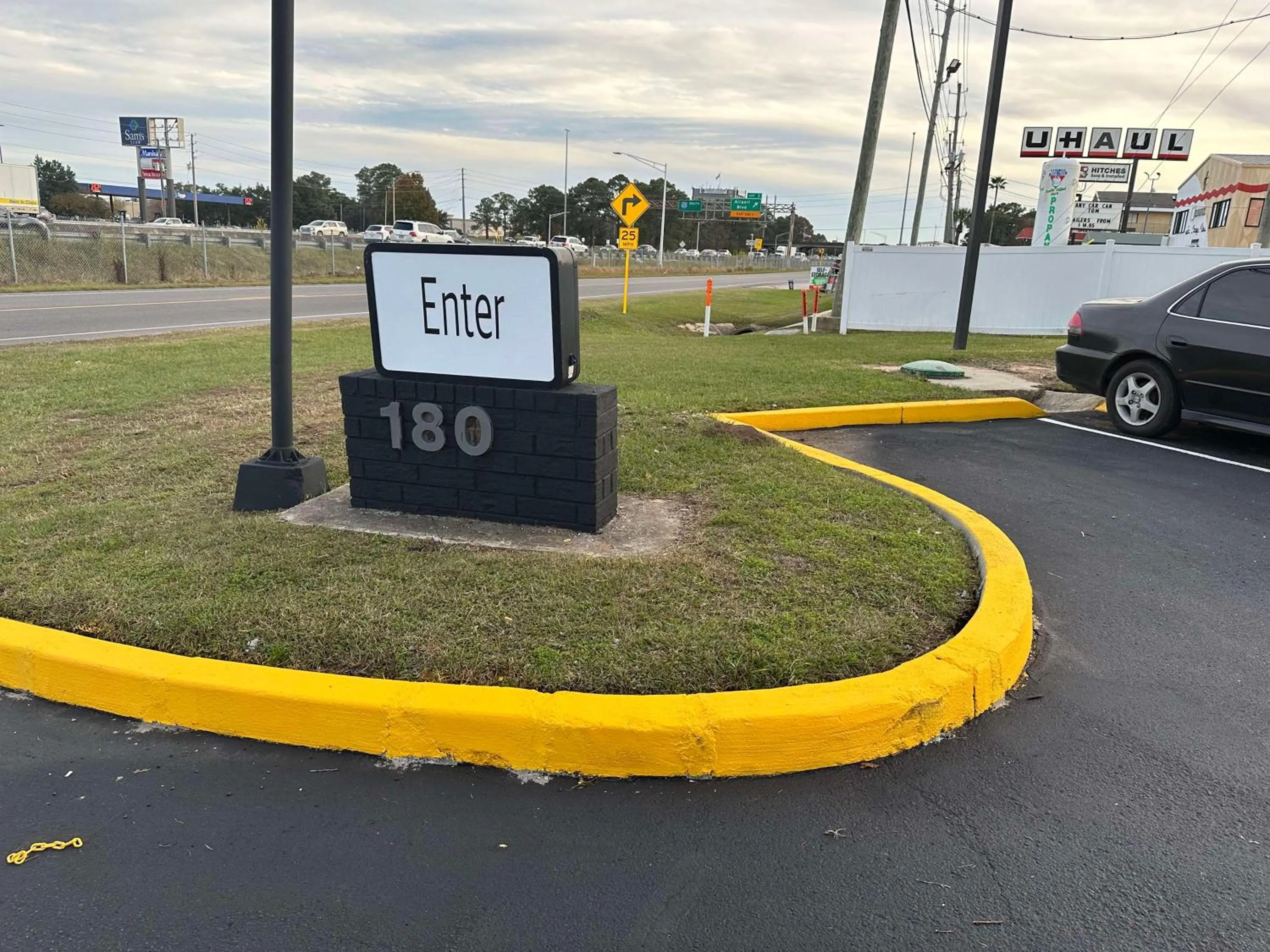 Property building in SureStay Plus by Best Western Mobile I-65