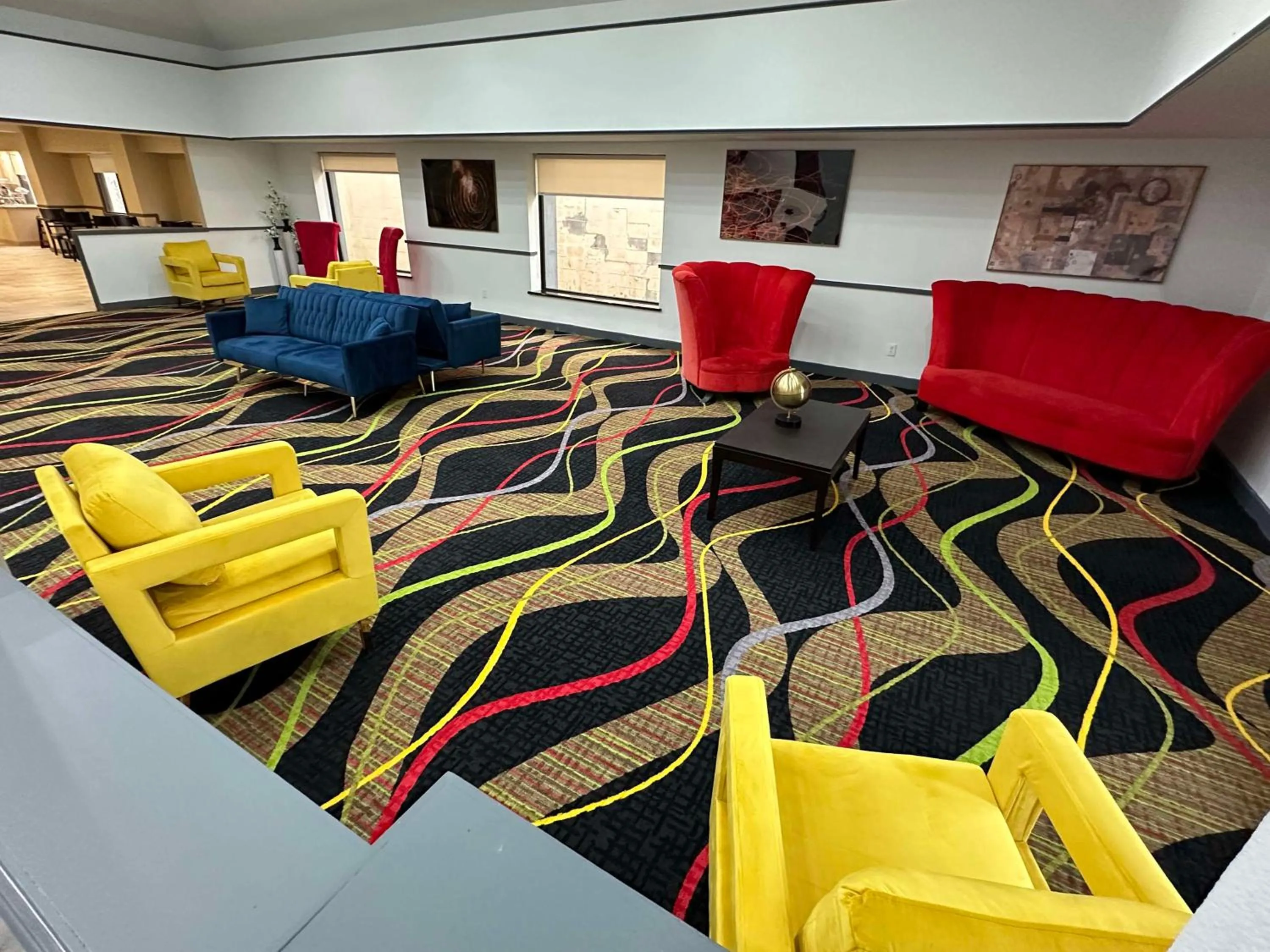 Lobby or reception in SureStay Plus by Best Western Mobile I-65