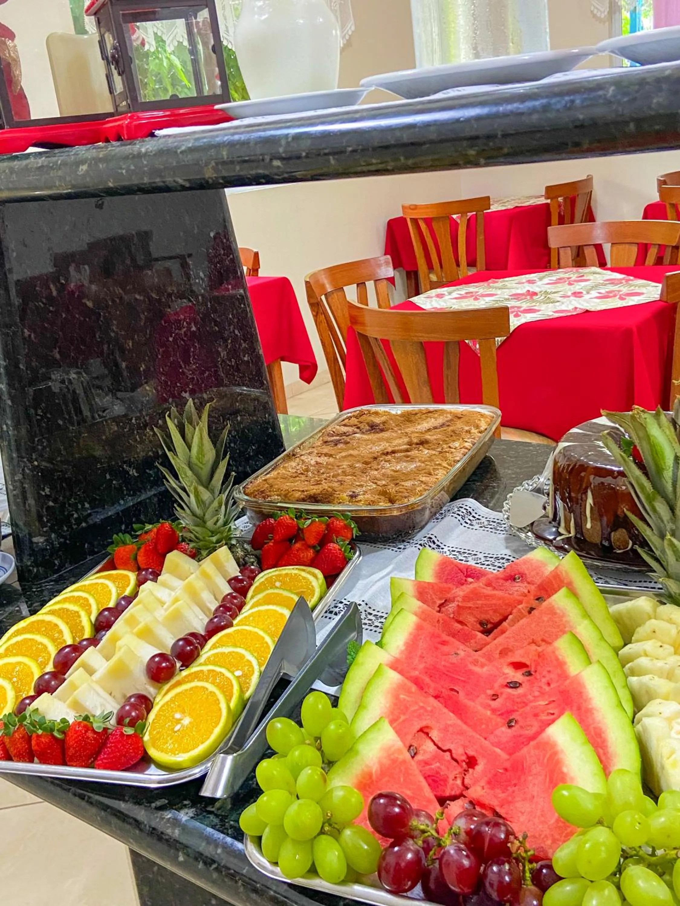 Breakfast in Bombinhas Praia Apart Hotel - unidade rua Bem Te Vi