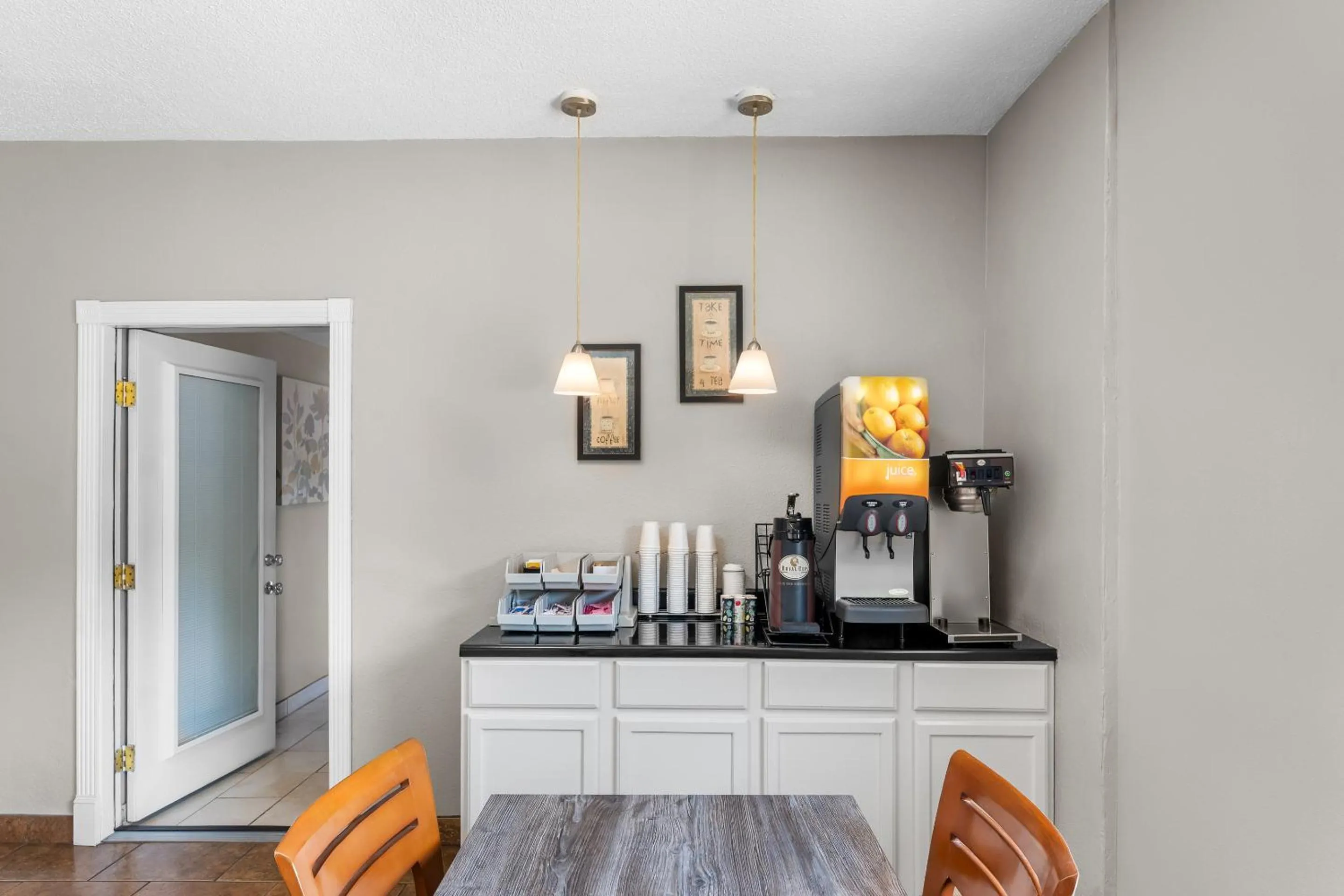 Breakfast in Rodeway Inn Hot Springs National Park Area