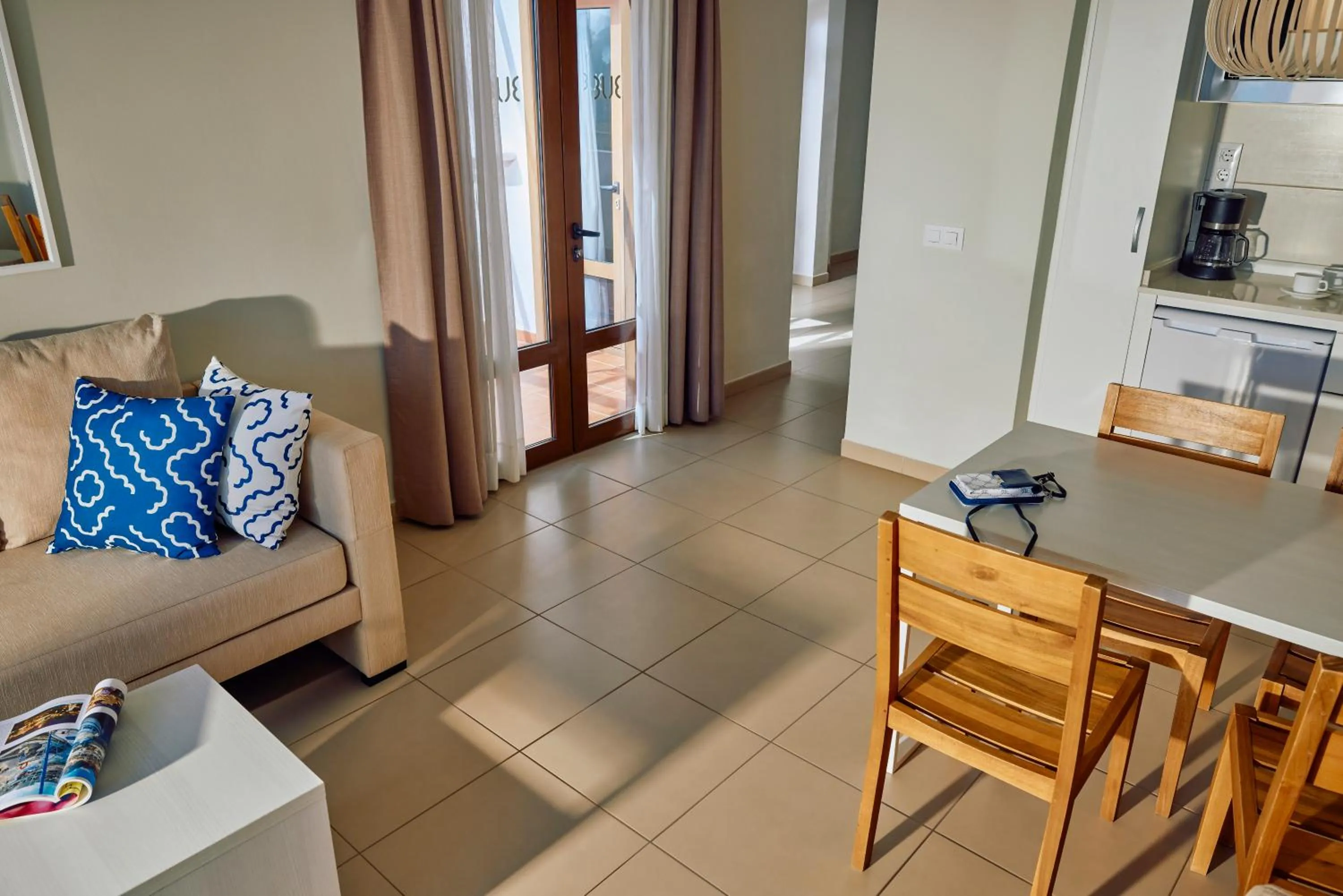 Kitchen or kitchenette in Grupotel Flamingo Beach