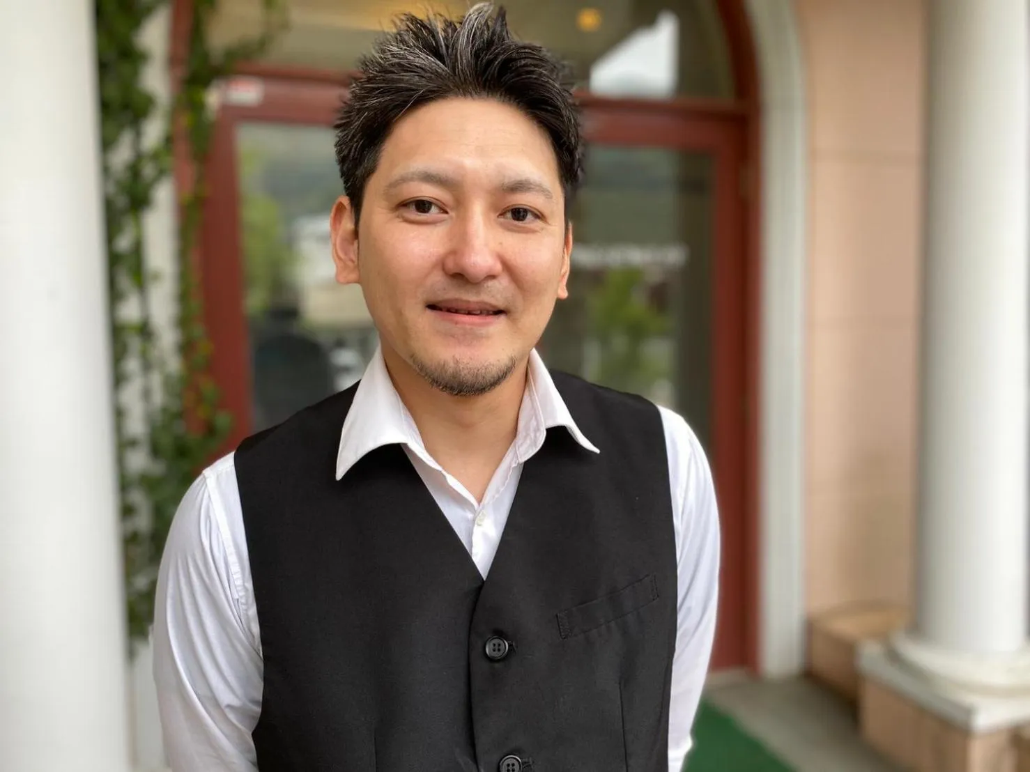 Staff in Auberge Mermaid