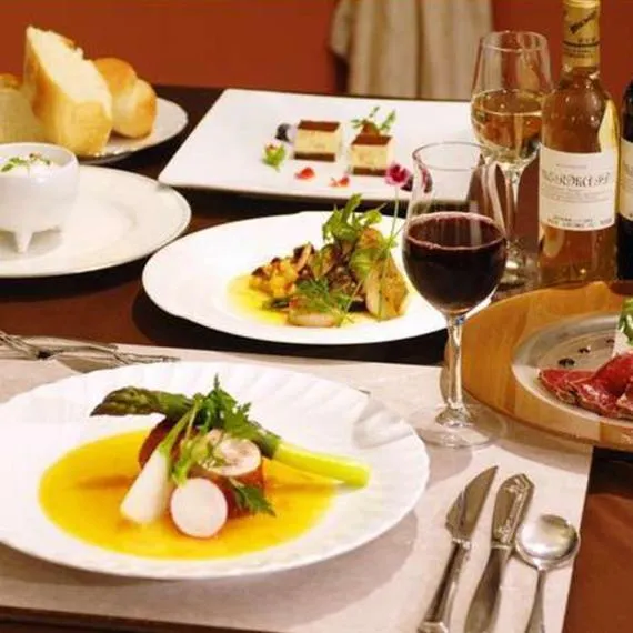 Food in Auberge Mermaid