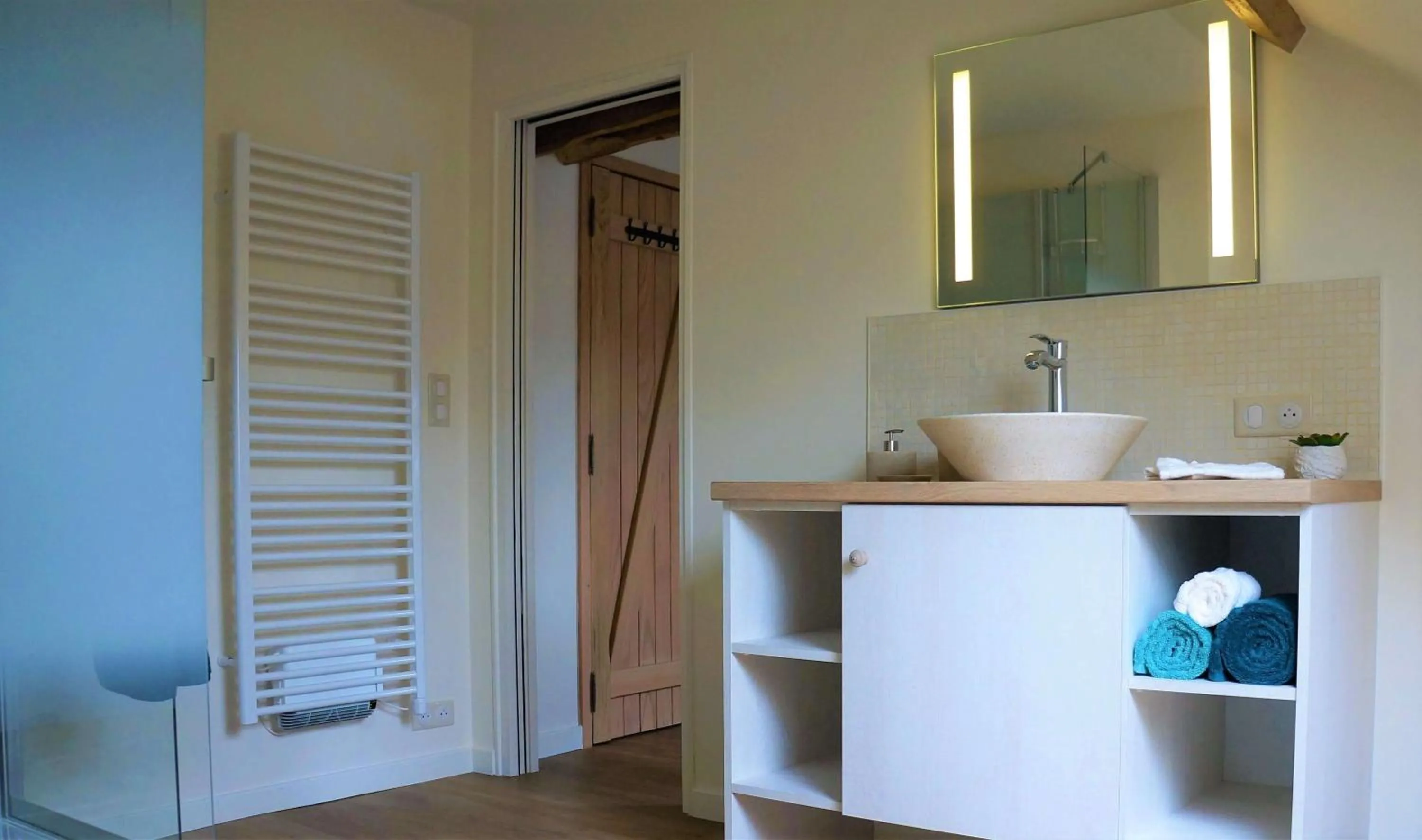 Bathroom in B&B Les Tranchées