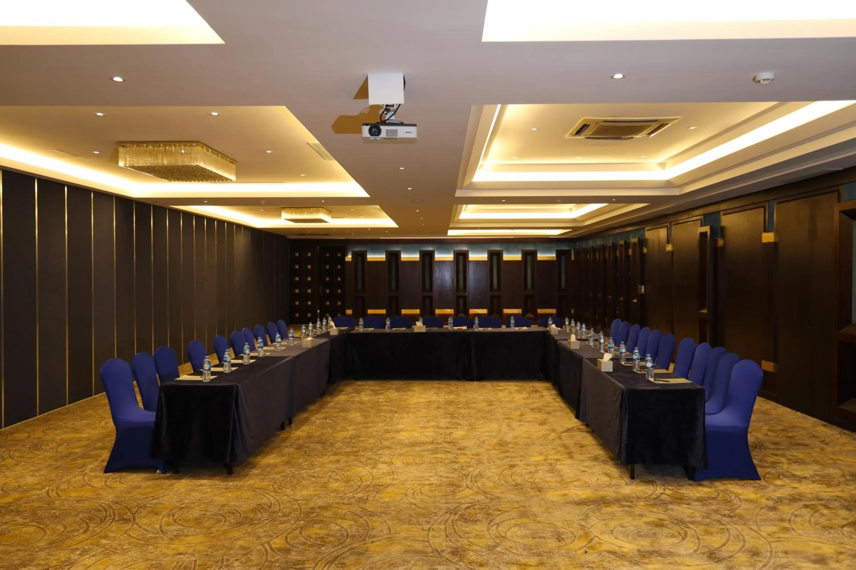 Banquet/Function facilities in Canyon Hotel Erbil