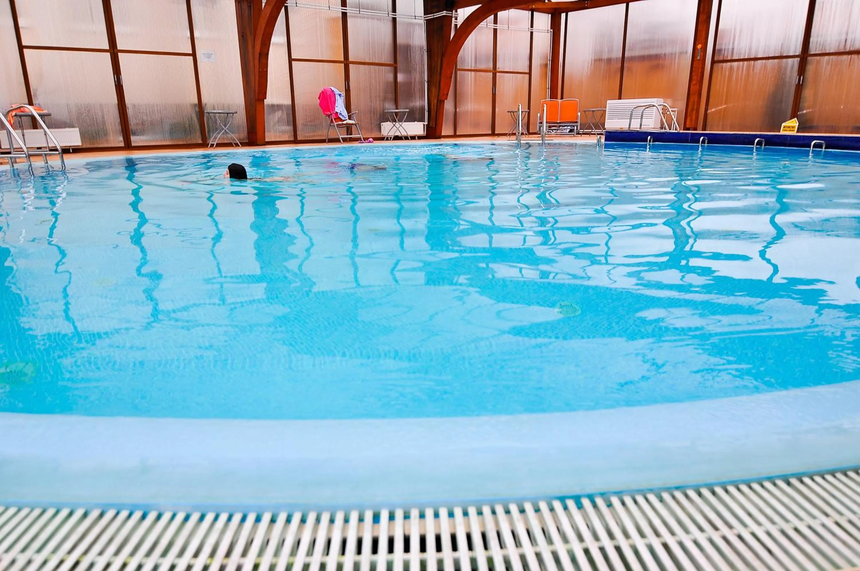 Swimming pool in Hotel Maxim