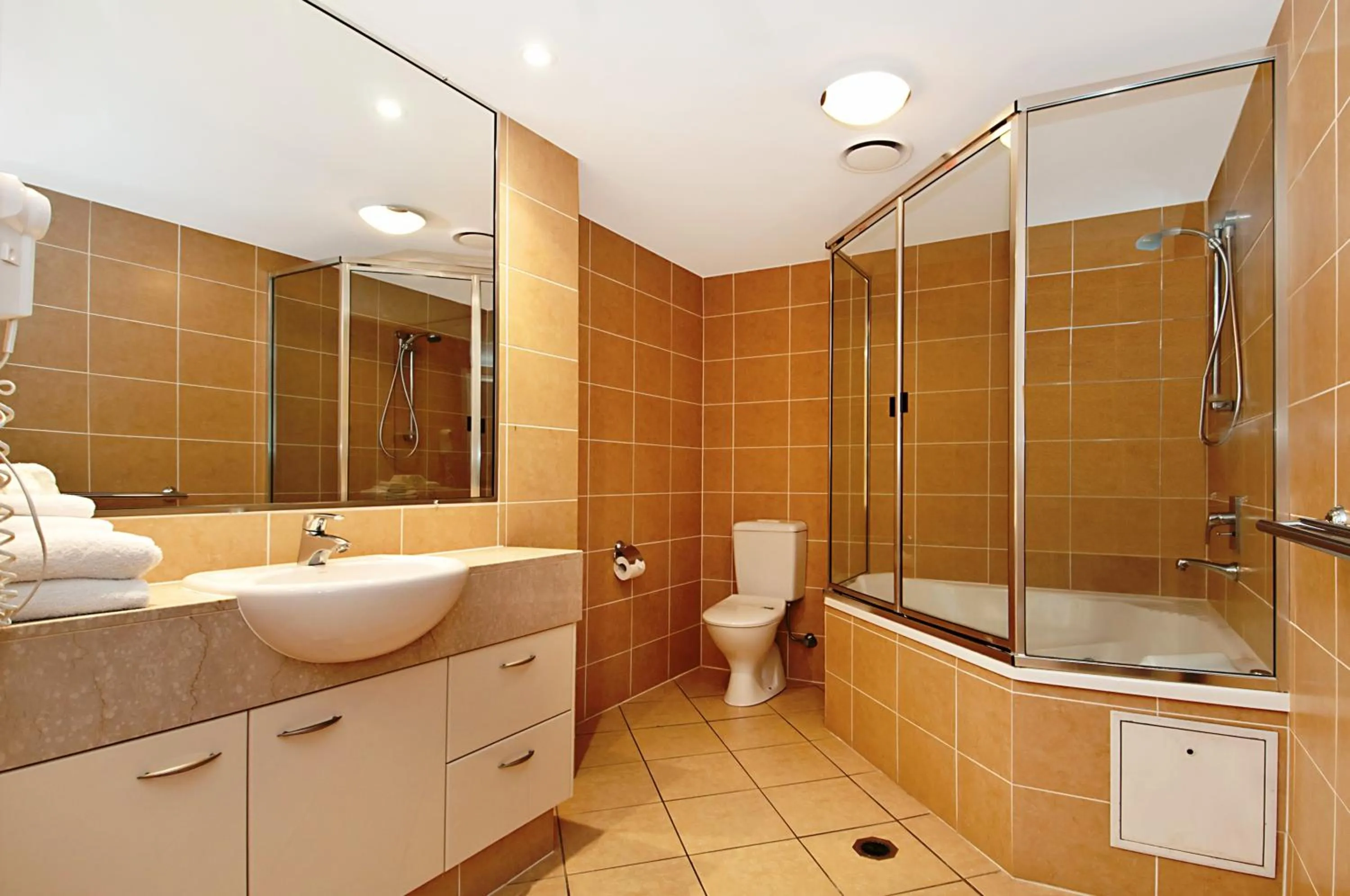 Bathroom in Rovera Apartments