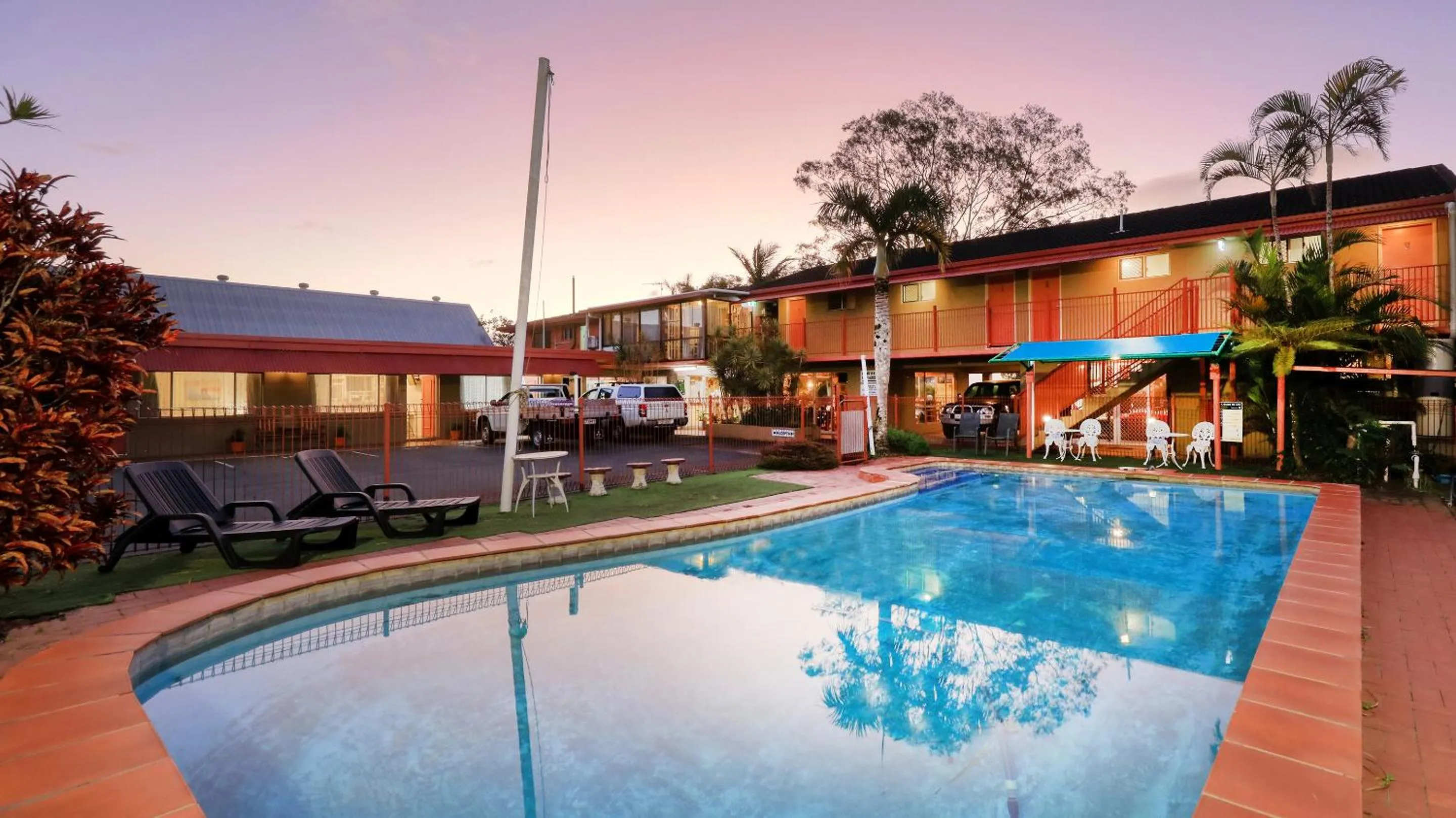 Swimming pool in Tweed River Motel