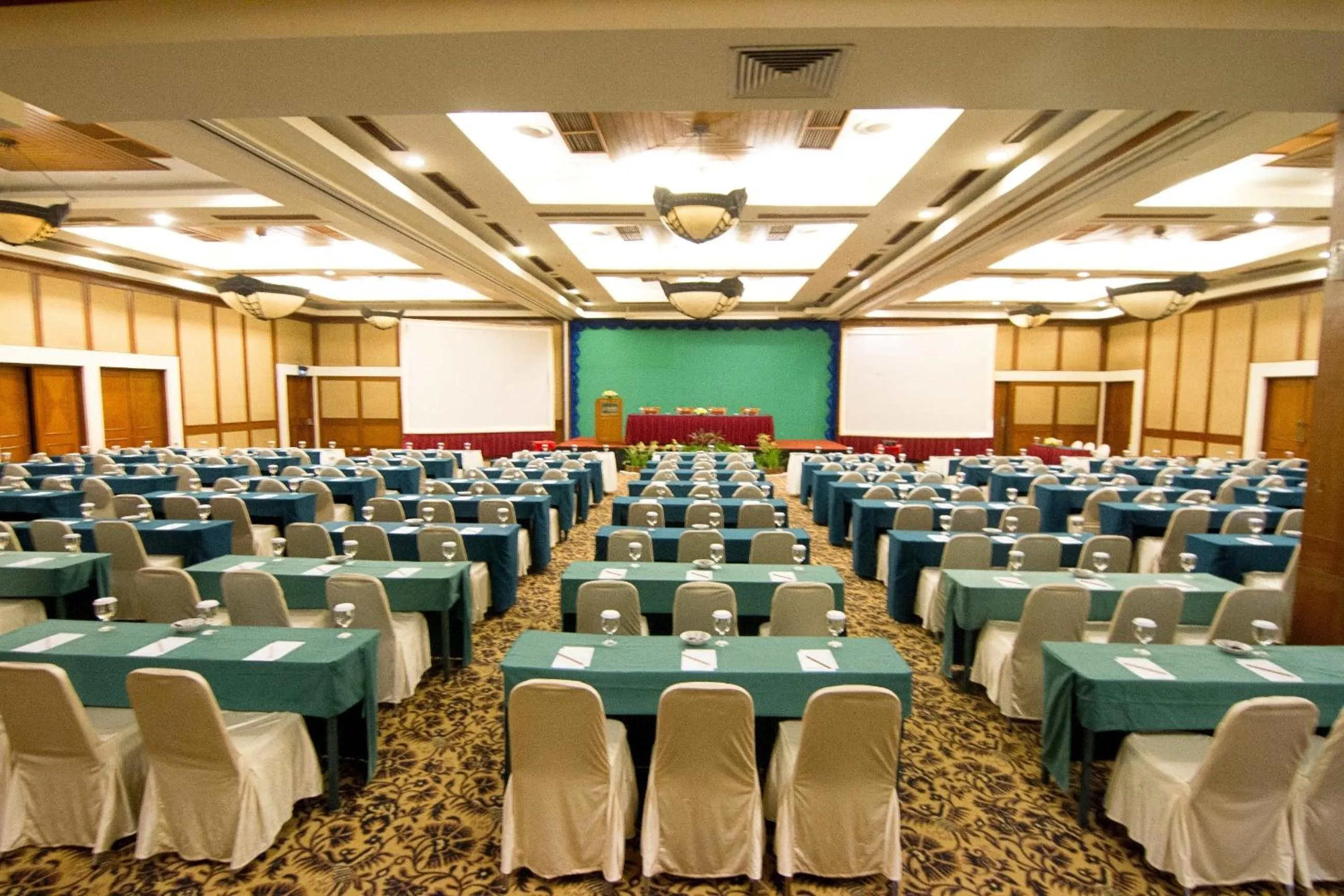 Meeting/conference room in Lorin Solo Hotel