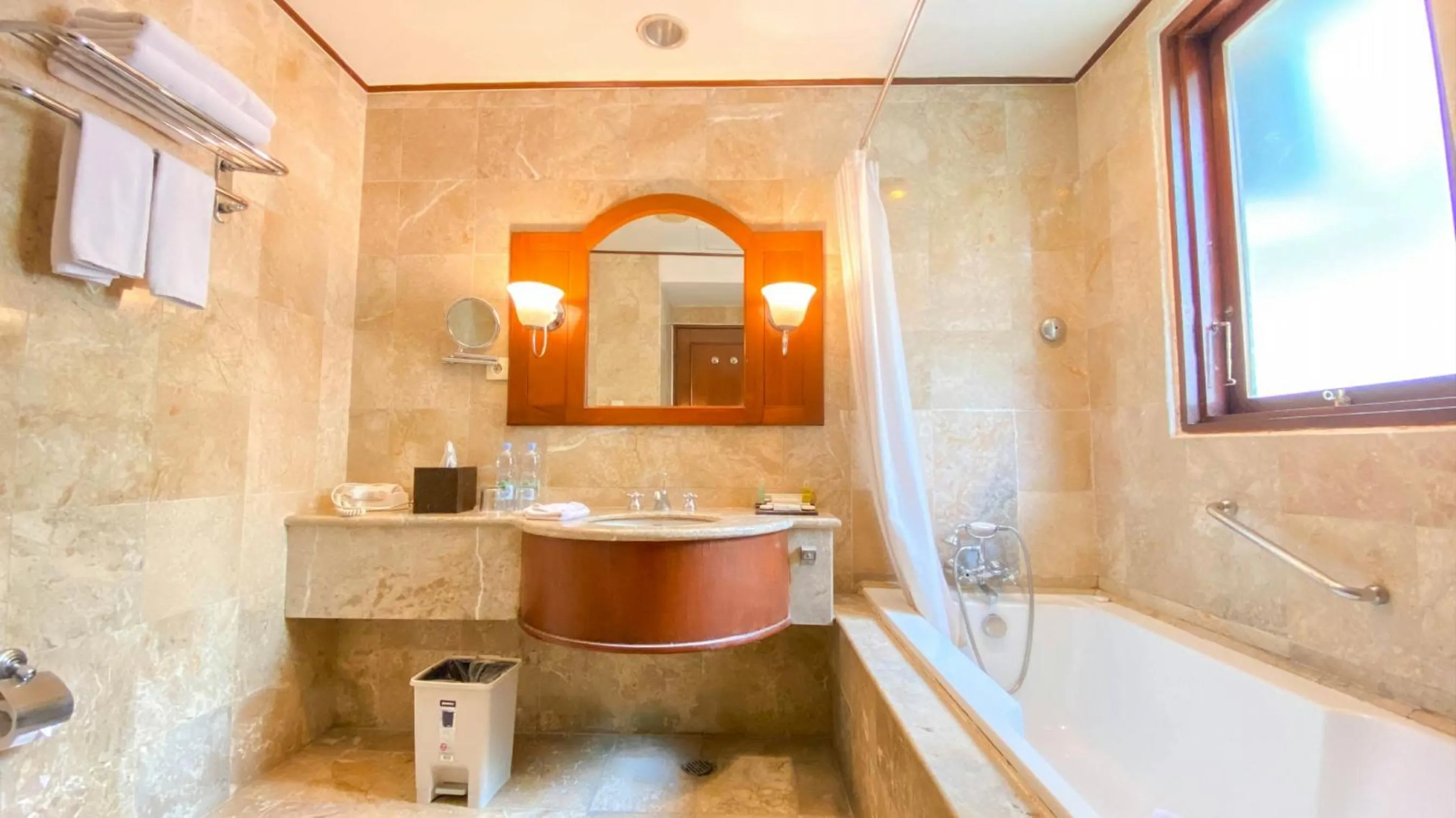 Bathroom in Lorin Solo Hotel