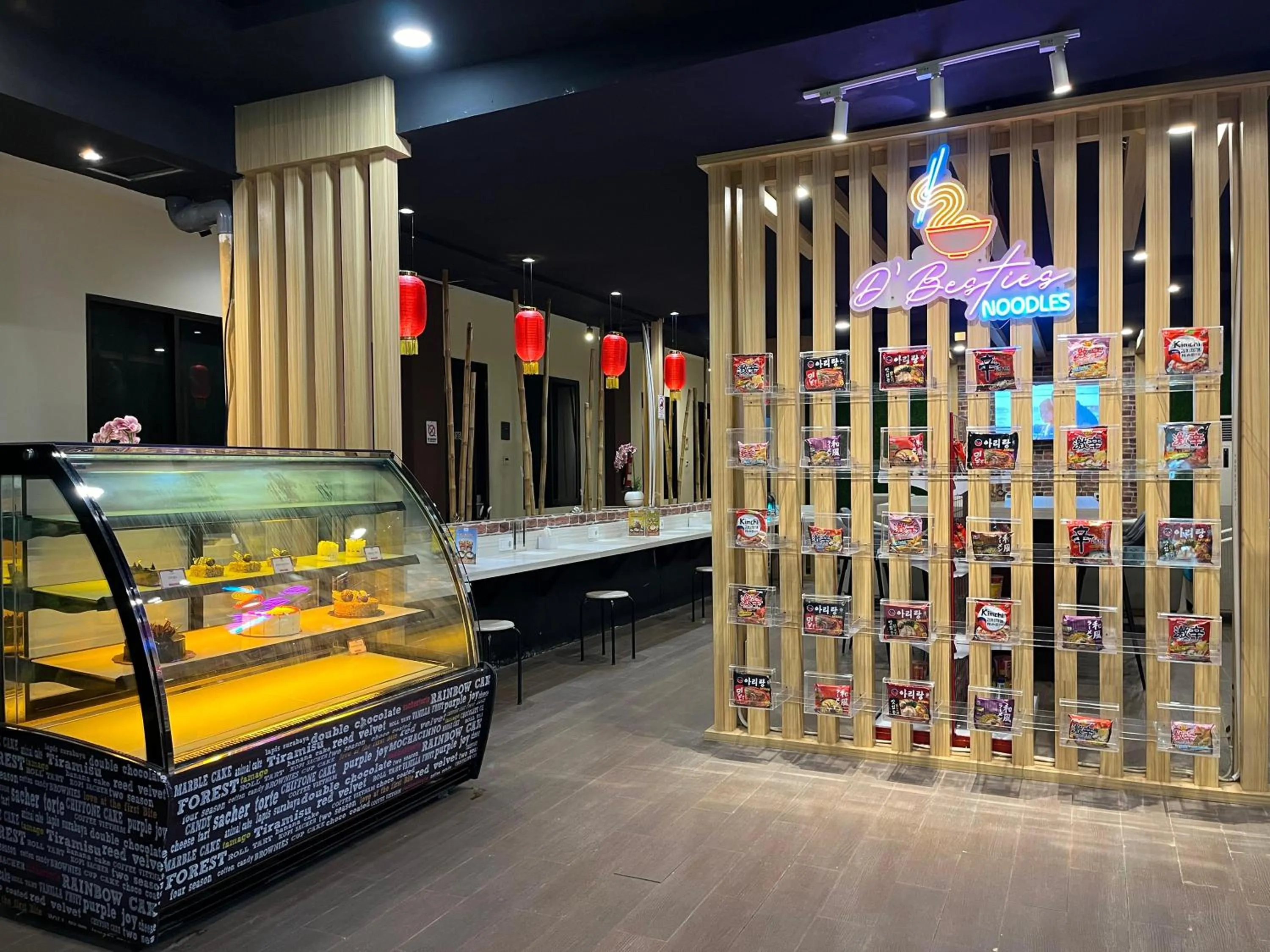 Restaurant/places to eat in D'Bamboo Suites