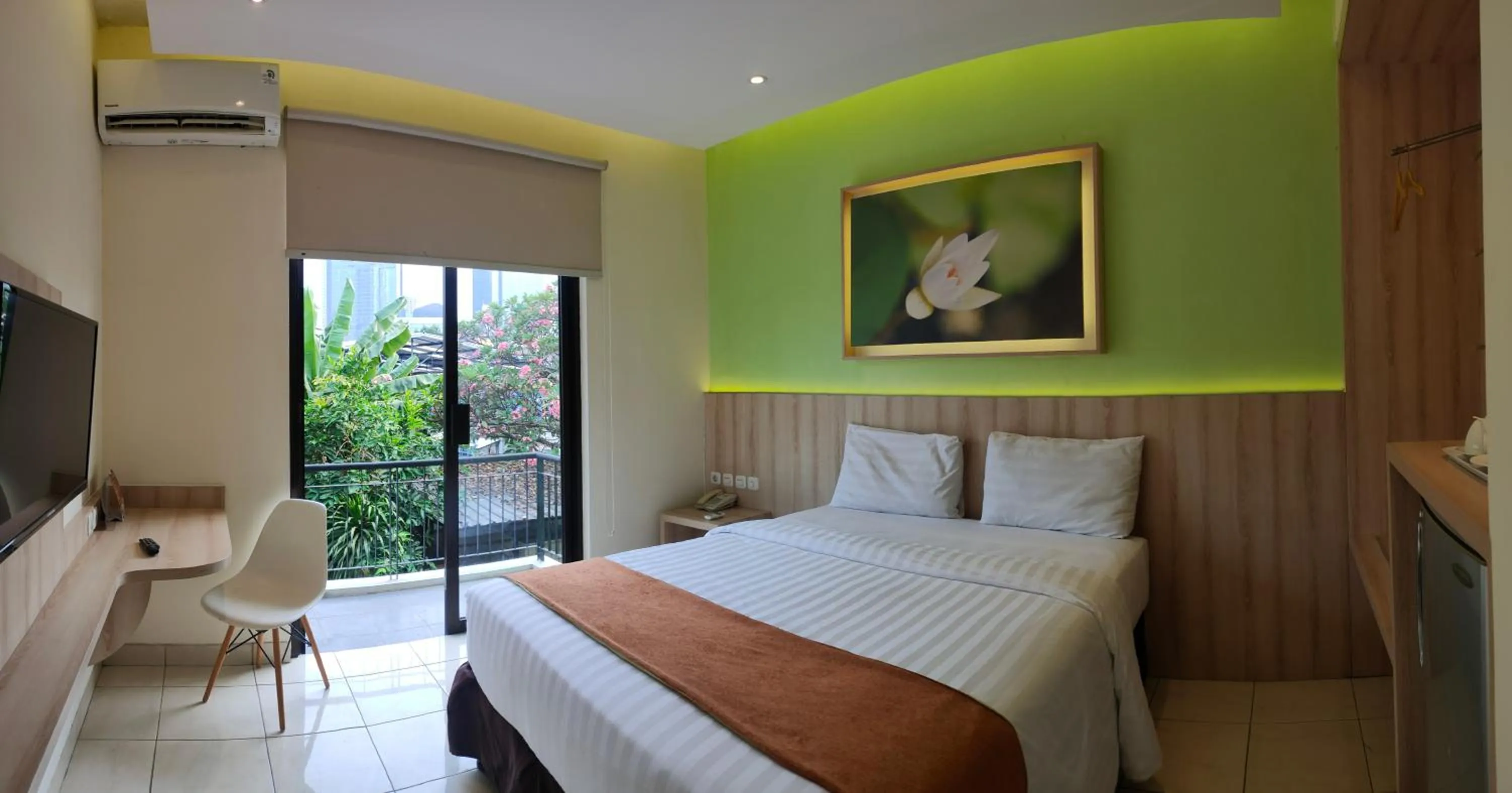 Bed in D'Bamboo Suites