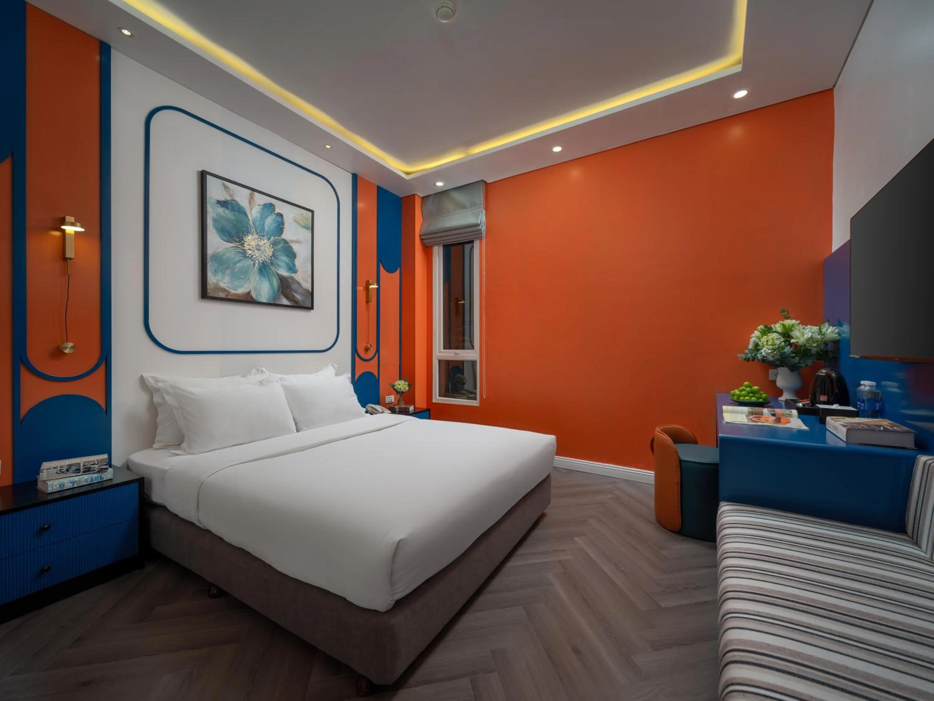 Bed in Minerva Church Hotel