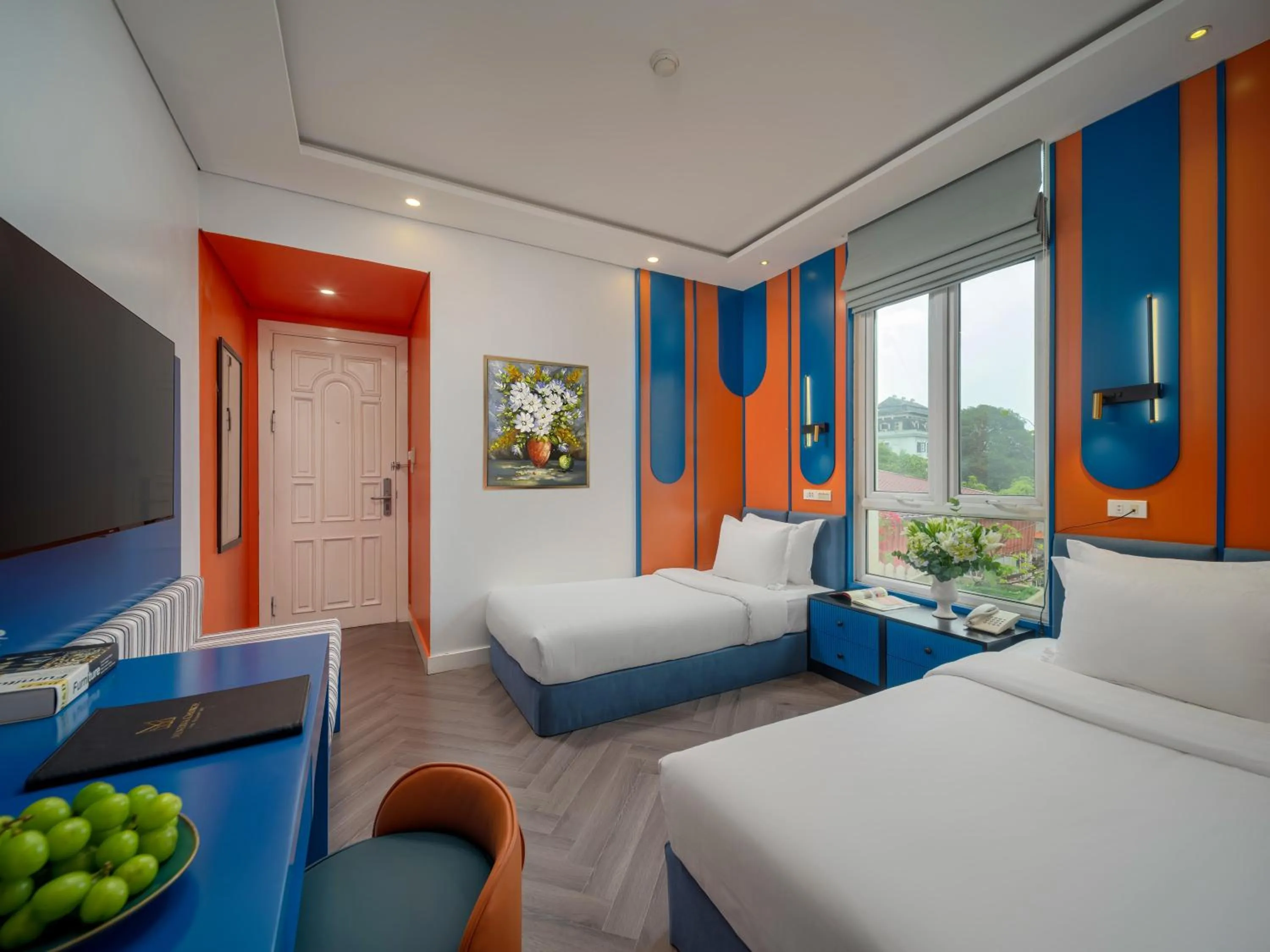 Bed in Minerva Church Hotel