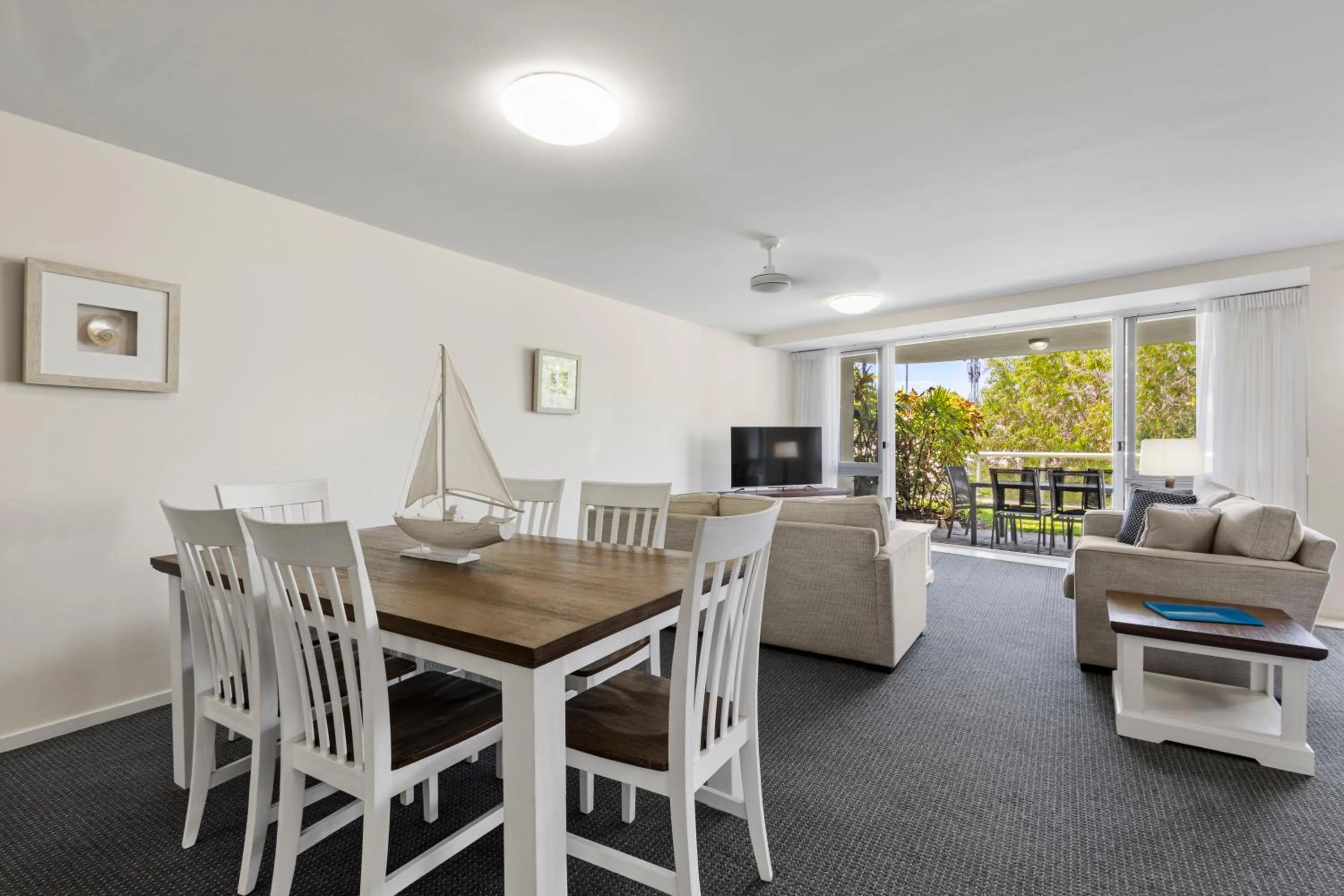 Living room in Sunshine Vista