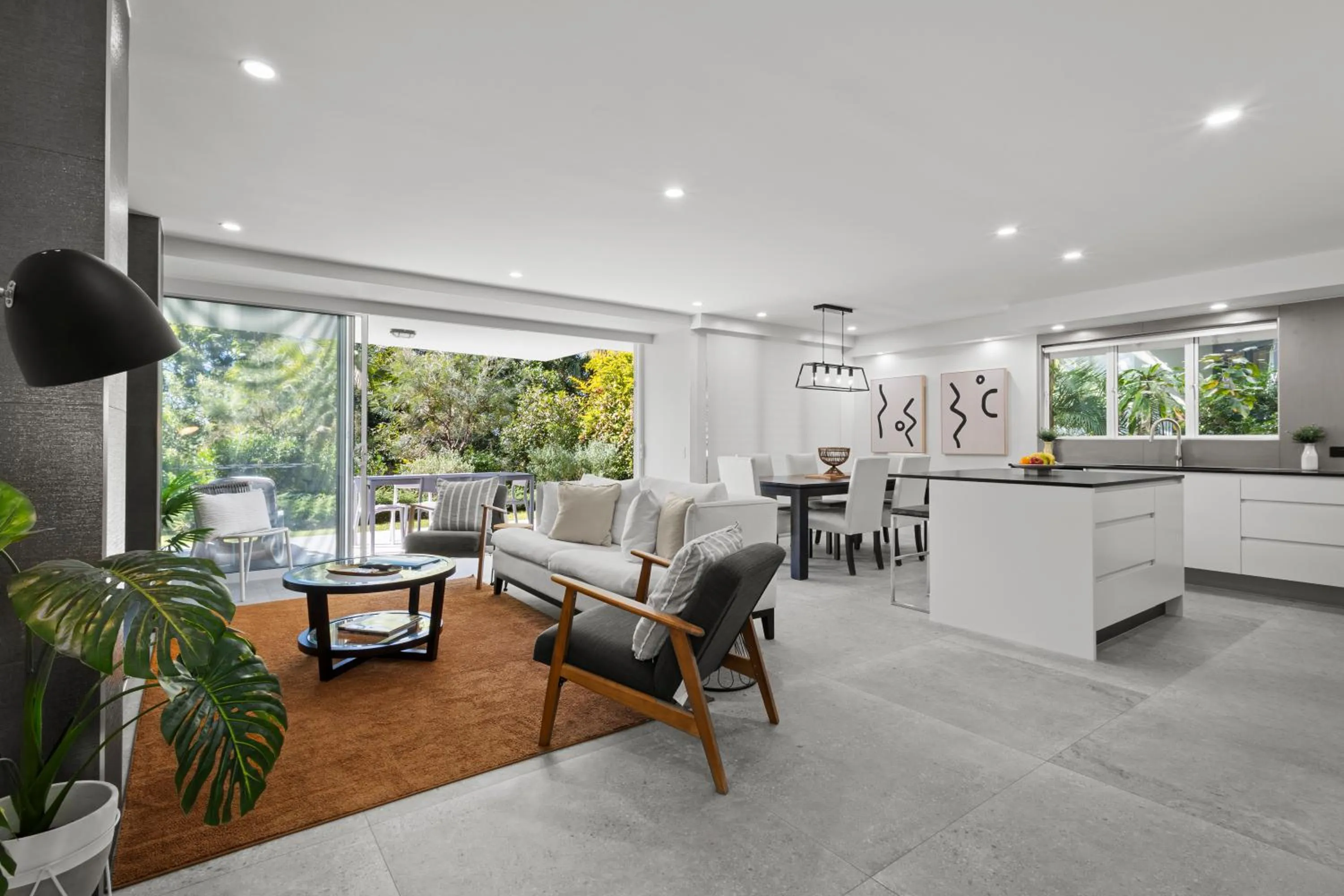 Kitchen or kitchenette in Sunshine Vista