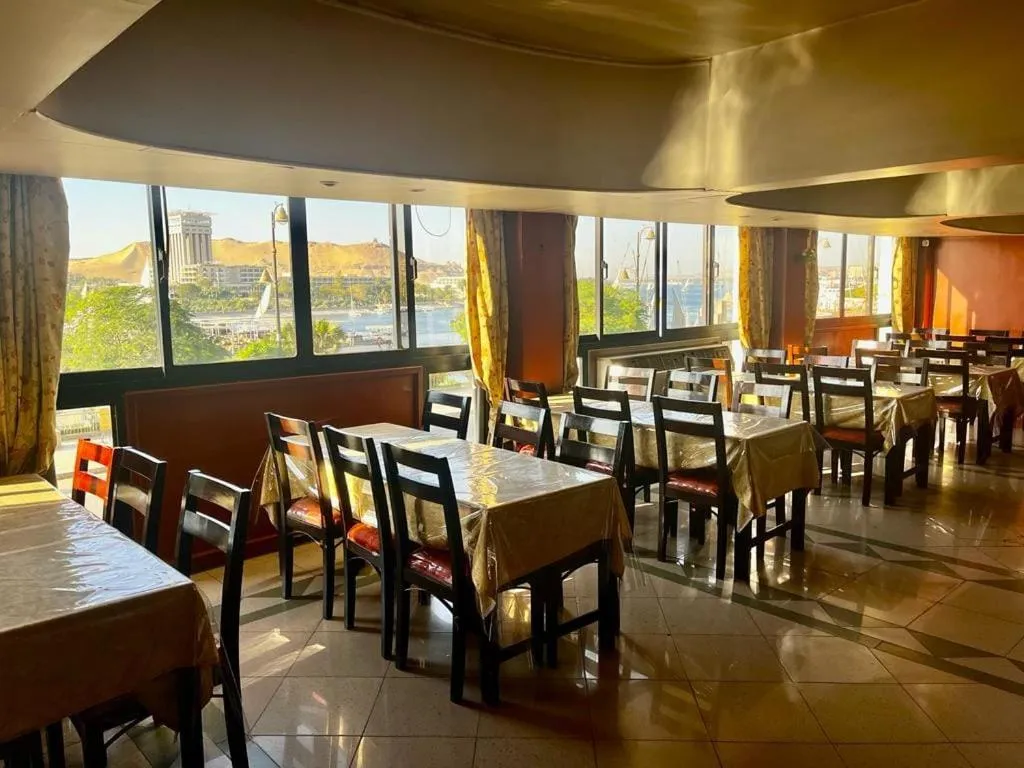 Restaurant/places to eat in Philae Hotel Aswan