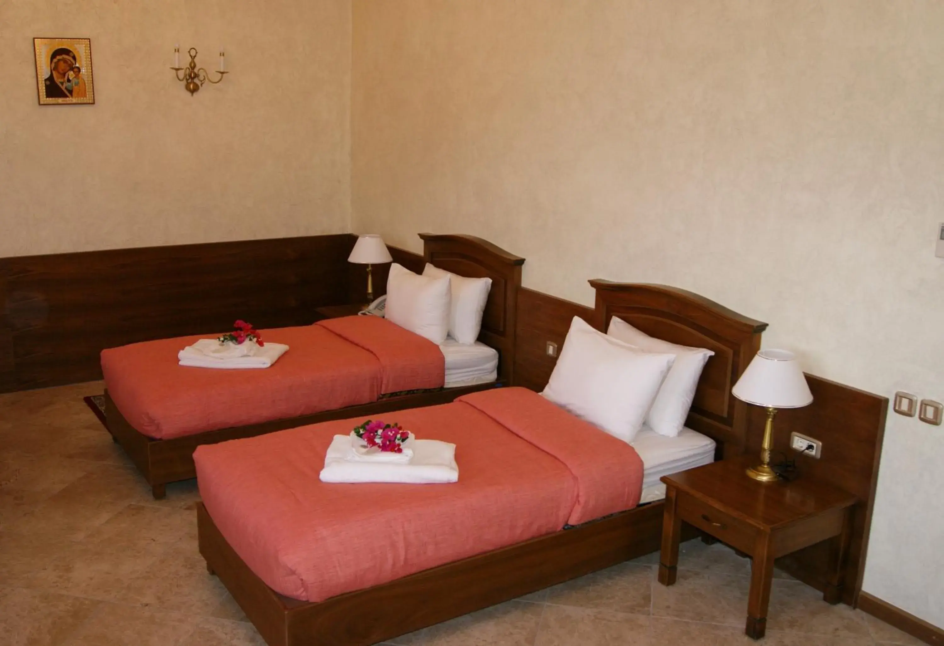 Standard Twin Room in Russian Pilgrim Residence Standard Twin Room in Russian Pilgrim Residence