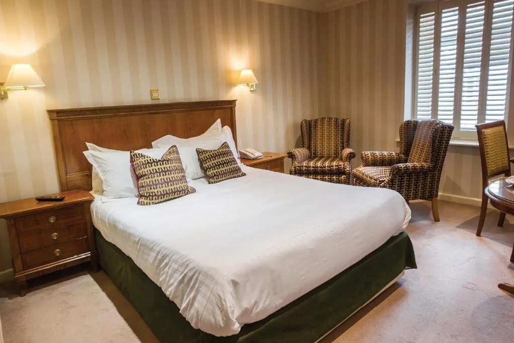 Bed in Lakeside Hotel and Spa