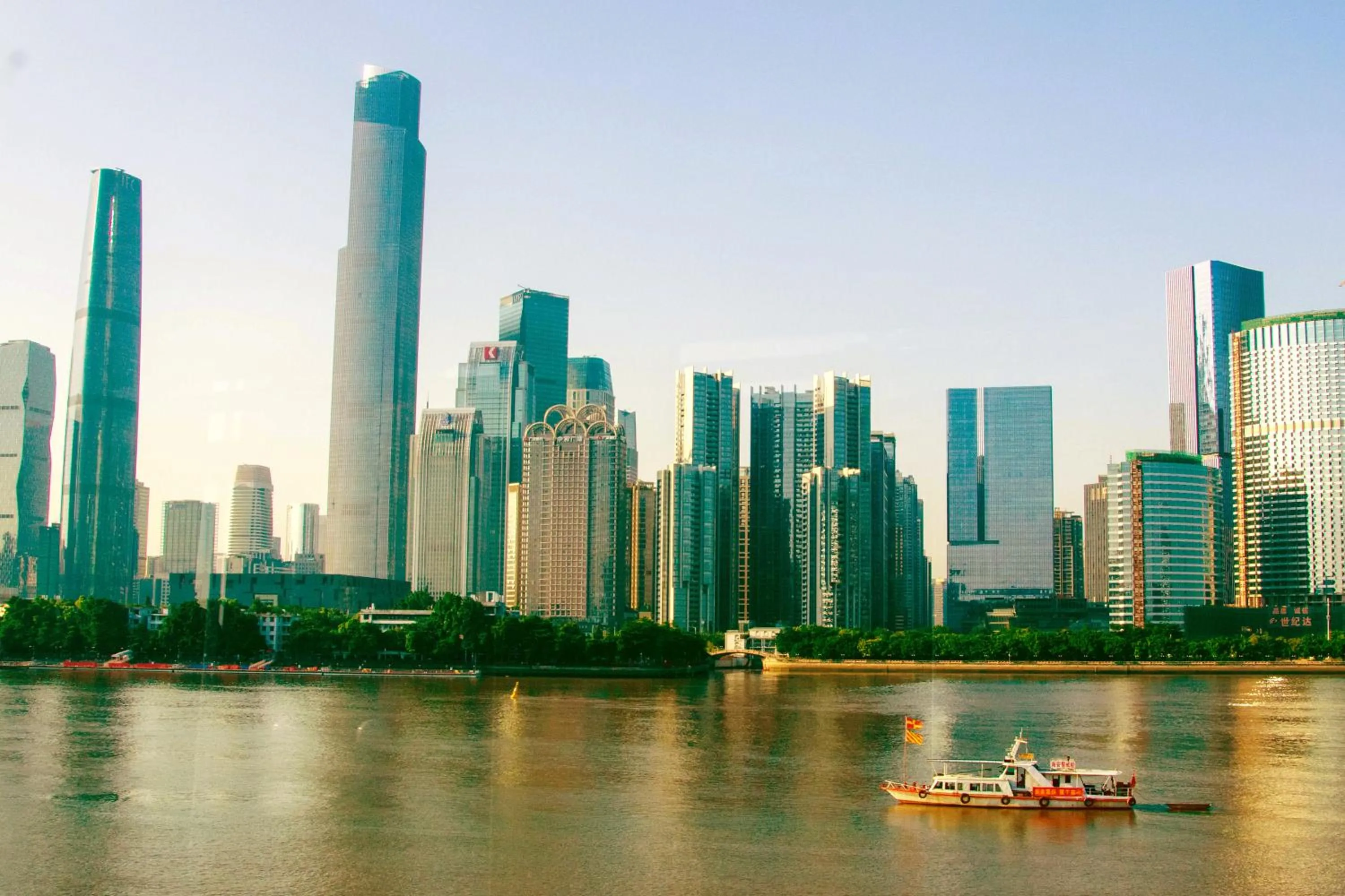 Property building in eStay Residence·Poly World Trade Center Guangzhou